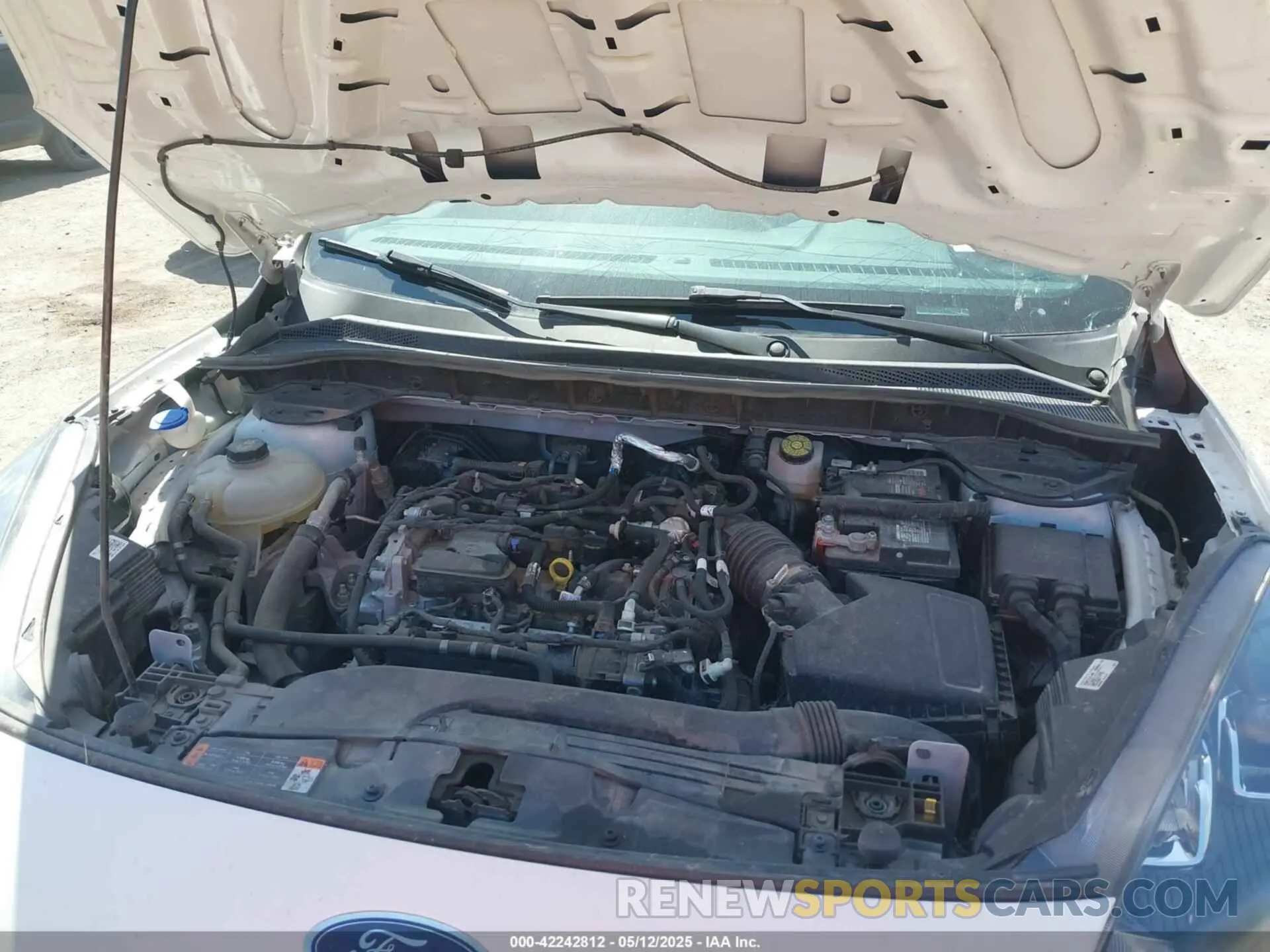 10 Photograph of a damaged car 1FMCU9G65NUA61050 FORD ESCAPE 2022
