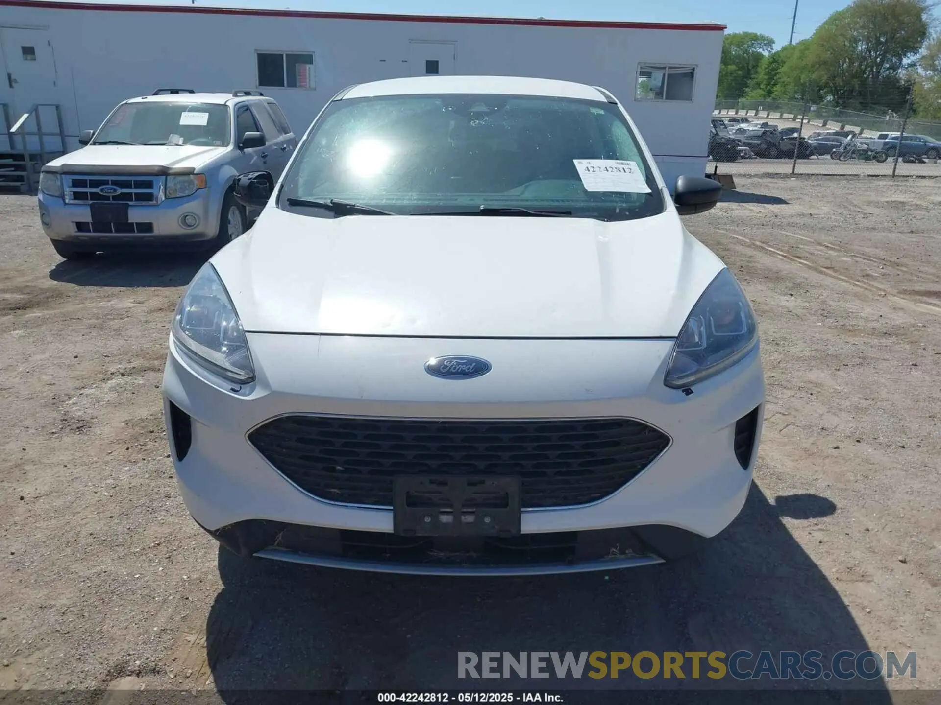 13 Photograph of a damaged car 1FMCU9G65NUA61050 FORD ESCAPE 2022