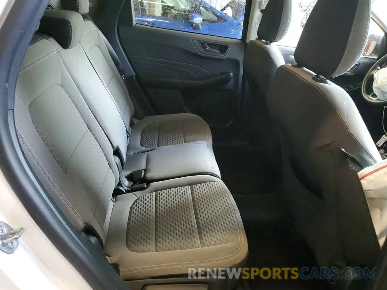 11 Photograph of a damaged car 1FMCU9G65NUA62179 FORD ESCAPE 2022
