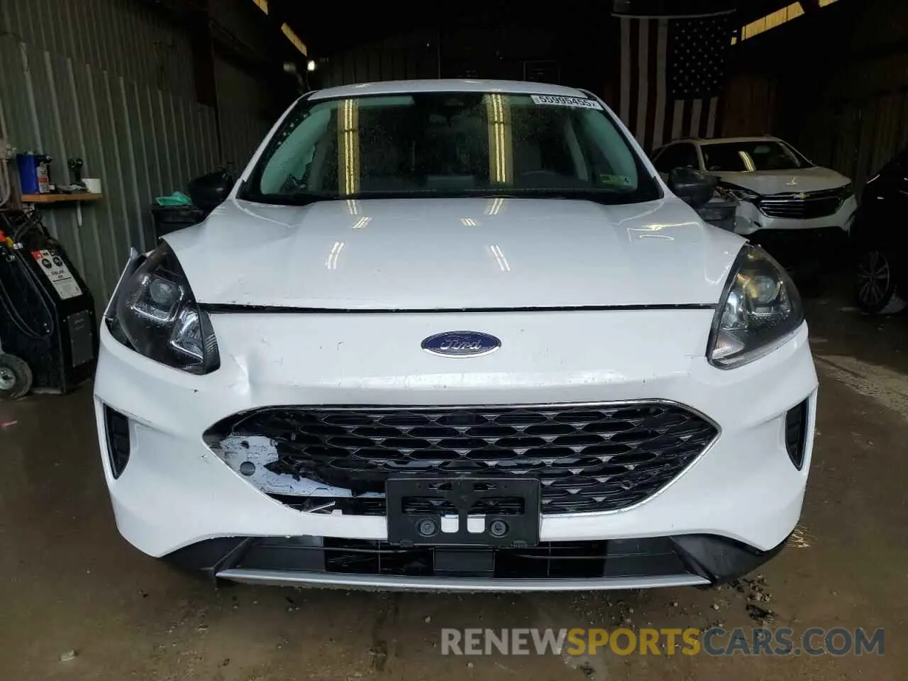 5 Photograph of a damaged car 1FMCU9G65NUA62179 FORD ESCAPE 2022