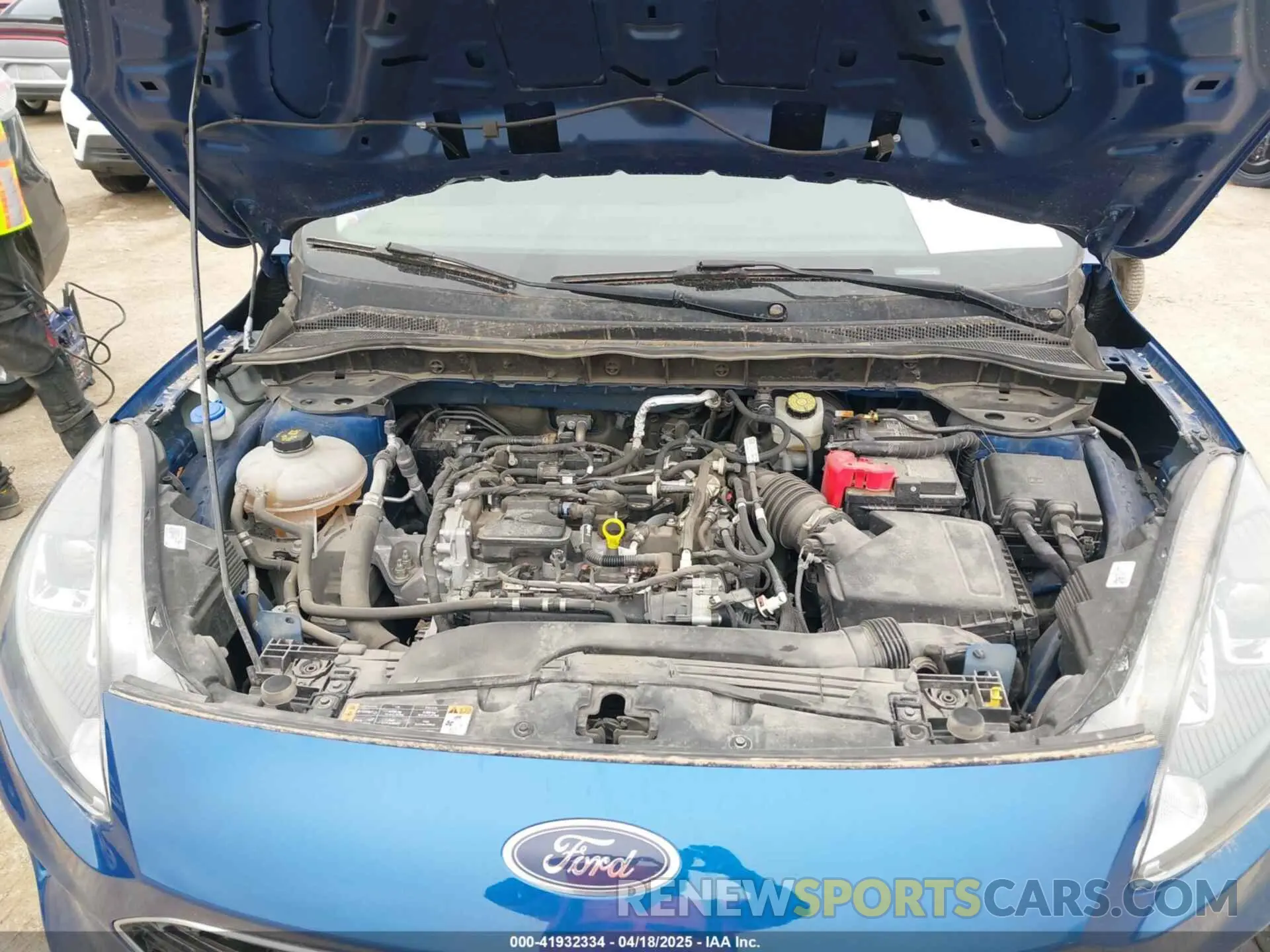 10 Photograph of a damaged car 1FMCU9G65NUA63218 FORD ESCAPE 2022