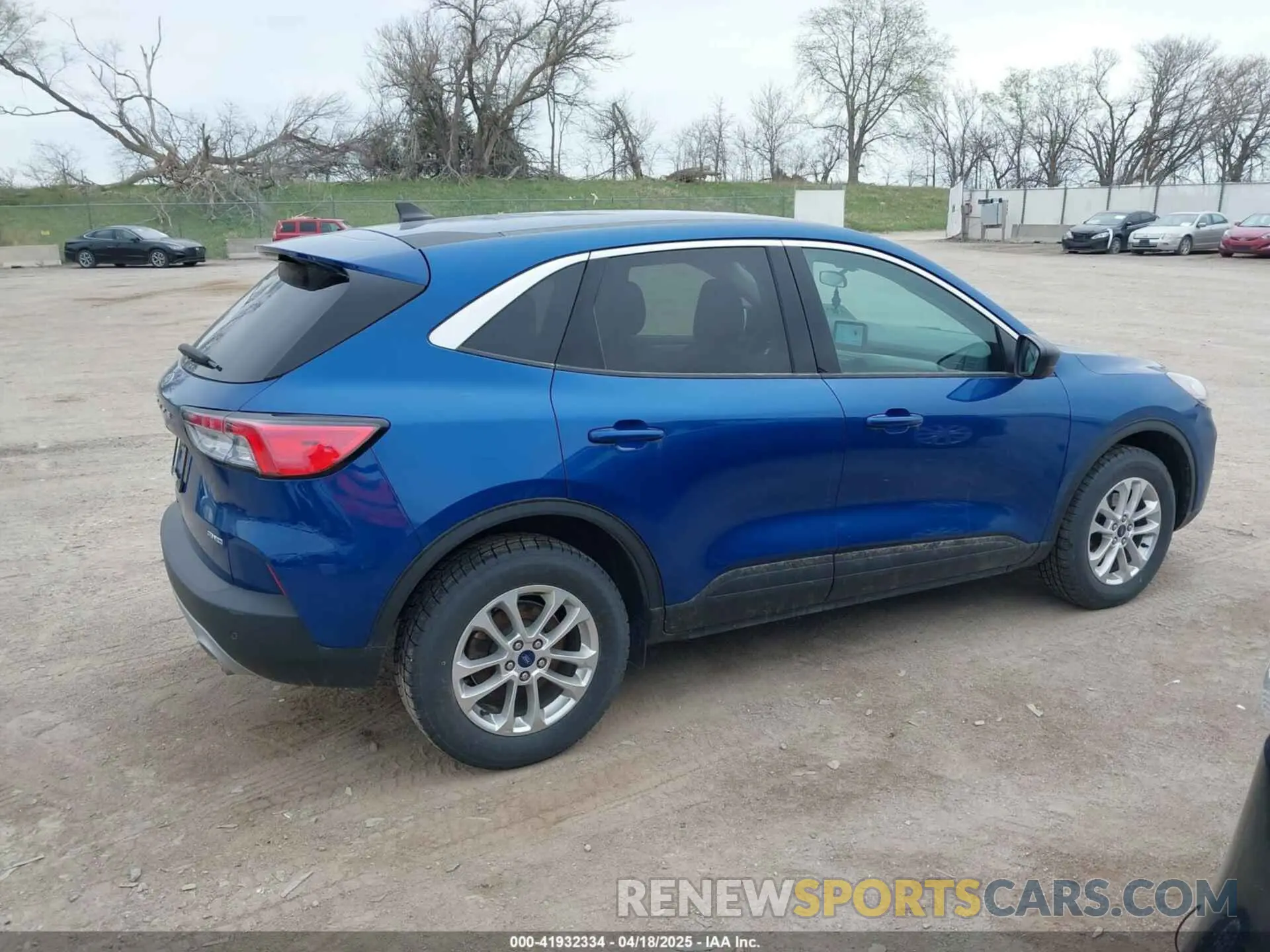 14 Photograph of a damaged car 1FMCU9G65NUA63218 FORD ESCAPE 2022
