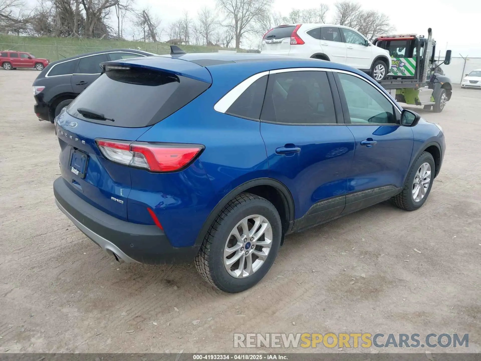 4 Photograph of a damaged car 1FMCU9G65NUA63218 FORD ESCAPE 2022