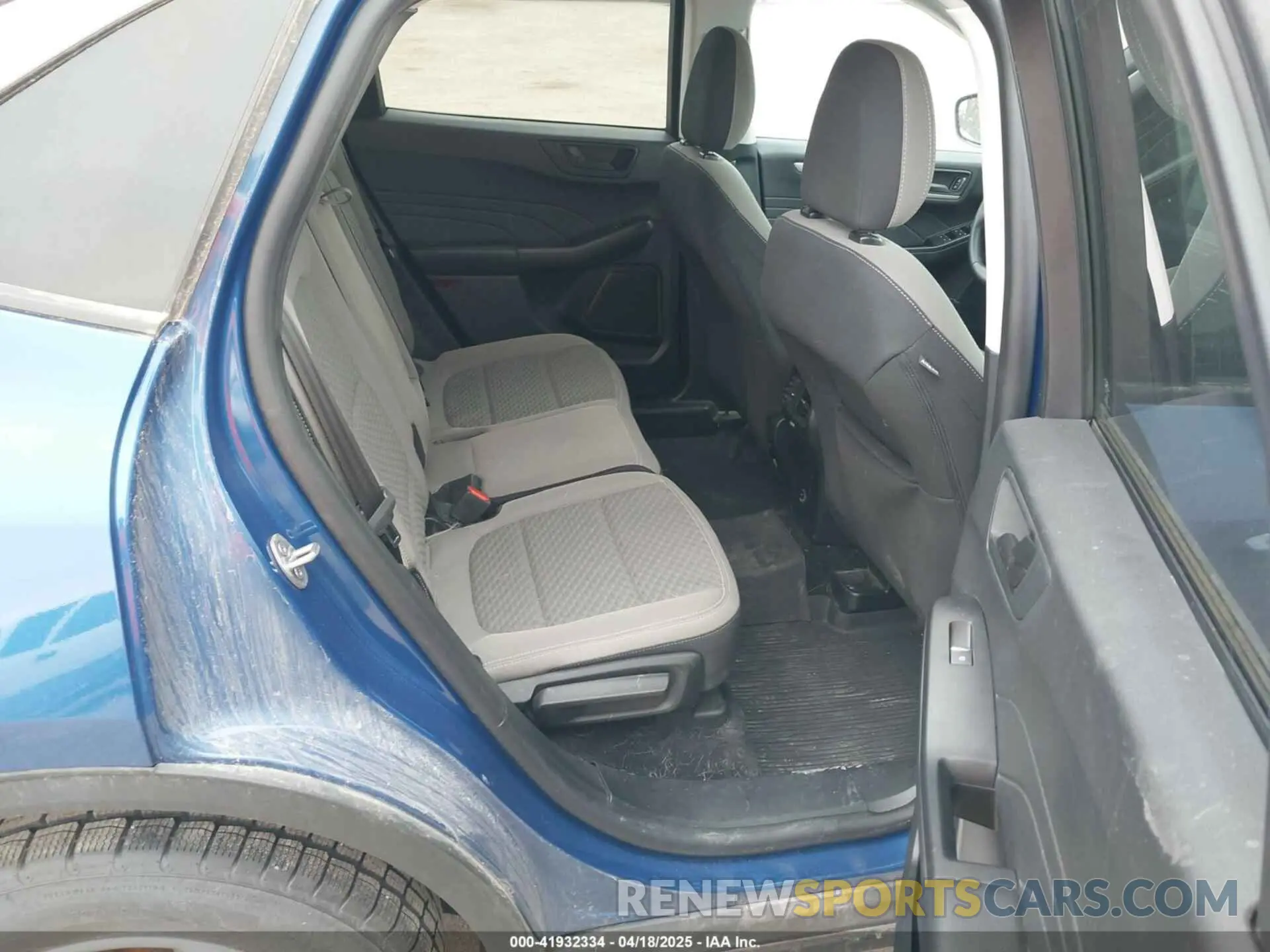 8 Photograph of a damaged car 1FMCU9G65NUA63218 FORD ESCAPE 2022