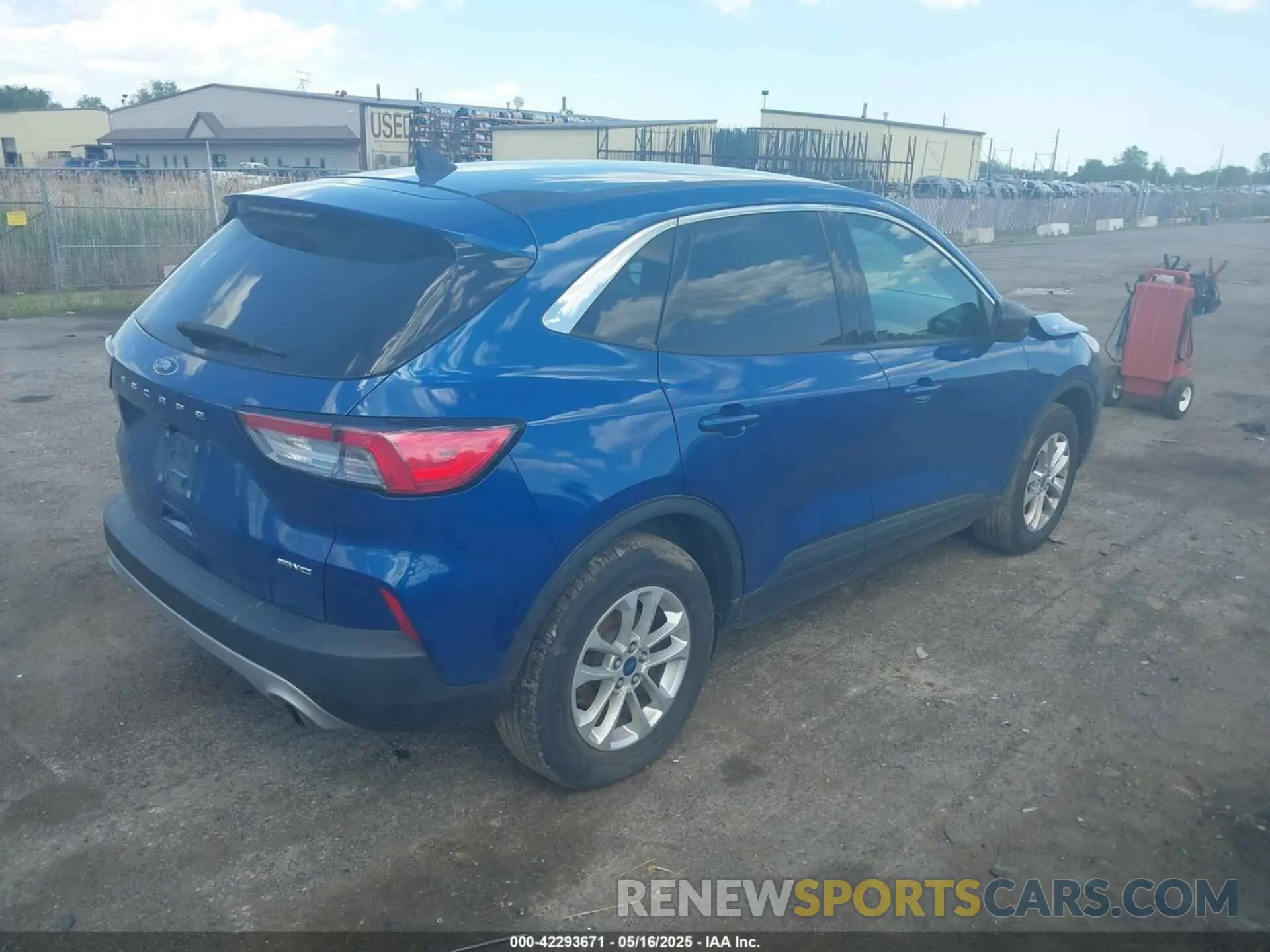 4 Photograph of a damaged car 1FMCU9G65NUA93125 FORD ESCAPE 2022