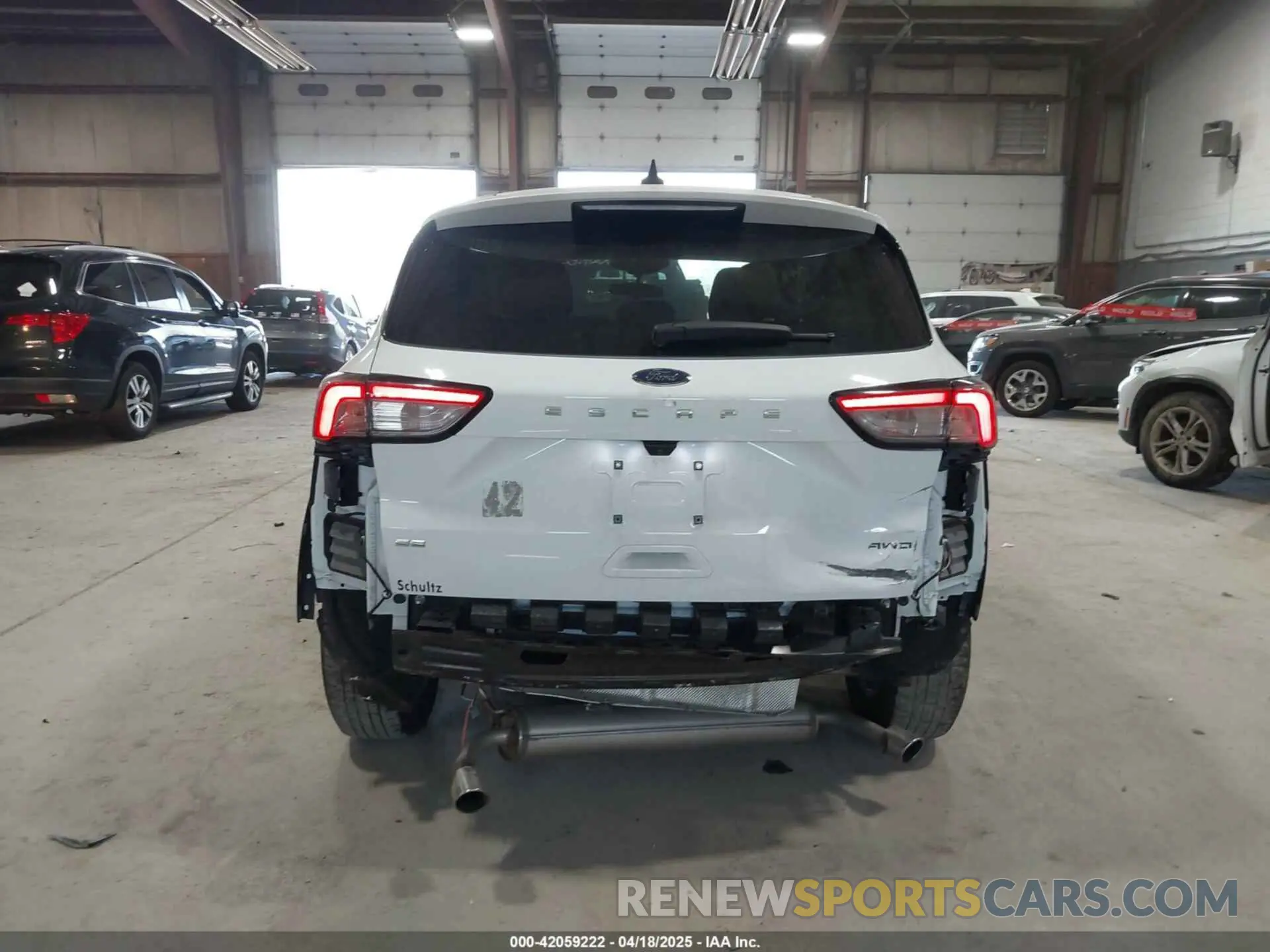 6 Photograph of a damaged car 1FMCU9G65NUB12899 FORD ESCAPE 2022