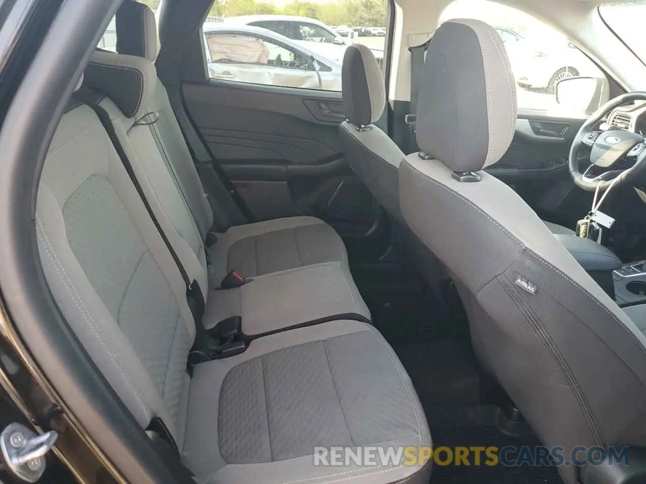 11 Photograph of a damaged car 1FMCU9G65NUB22946 FORD ESCAPE 2022