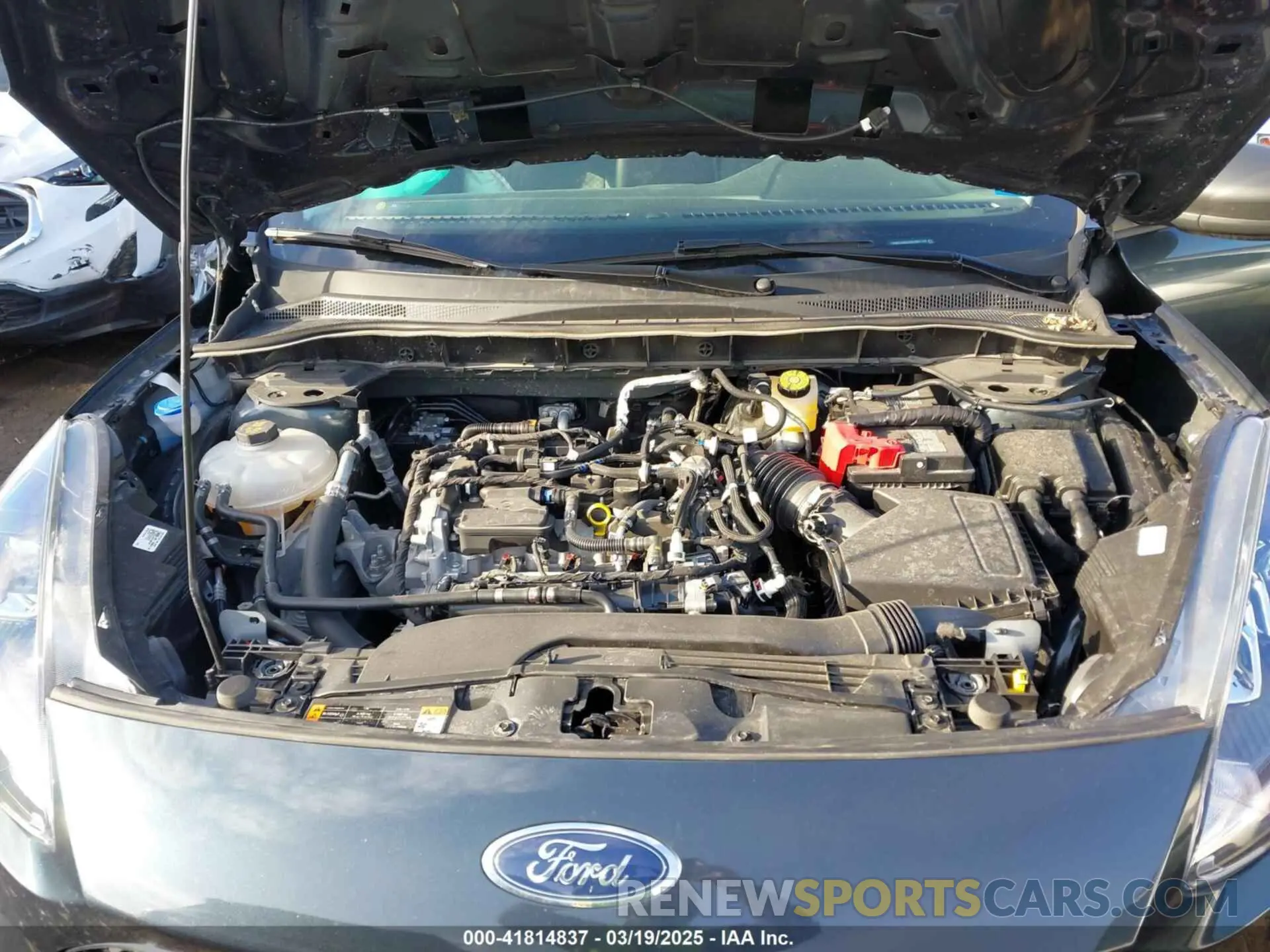 10 Photograph of a damaged car 1FMCU9G65NUB67143 FORD ESCAPE 2022