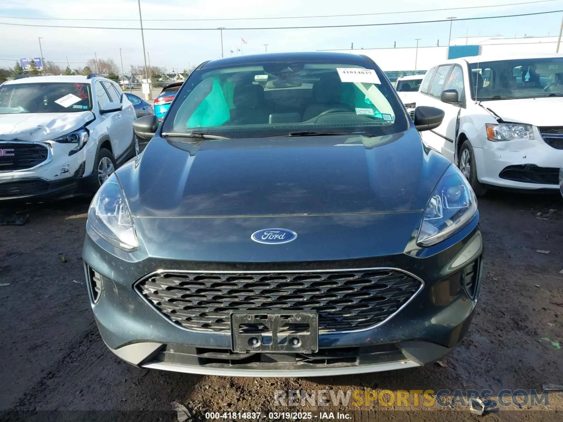 12 Photograph of a damaged car 1FMCU9G65NUB67143 FORD ESCAPE 2022