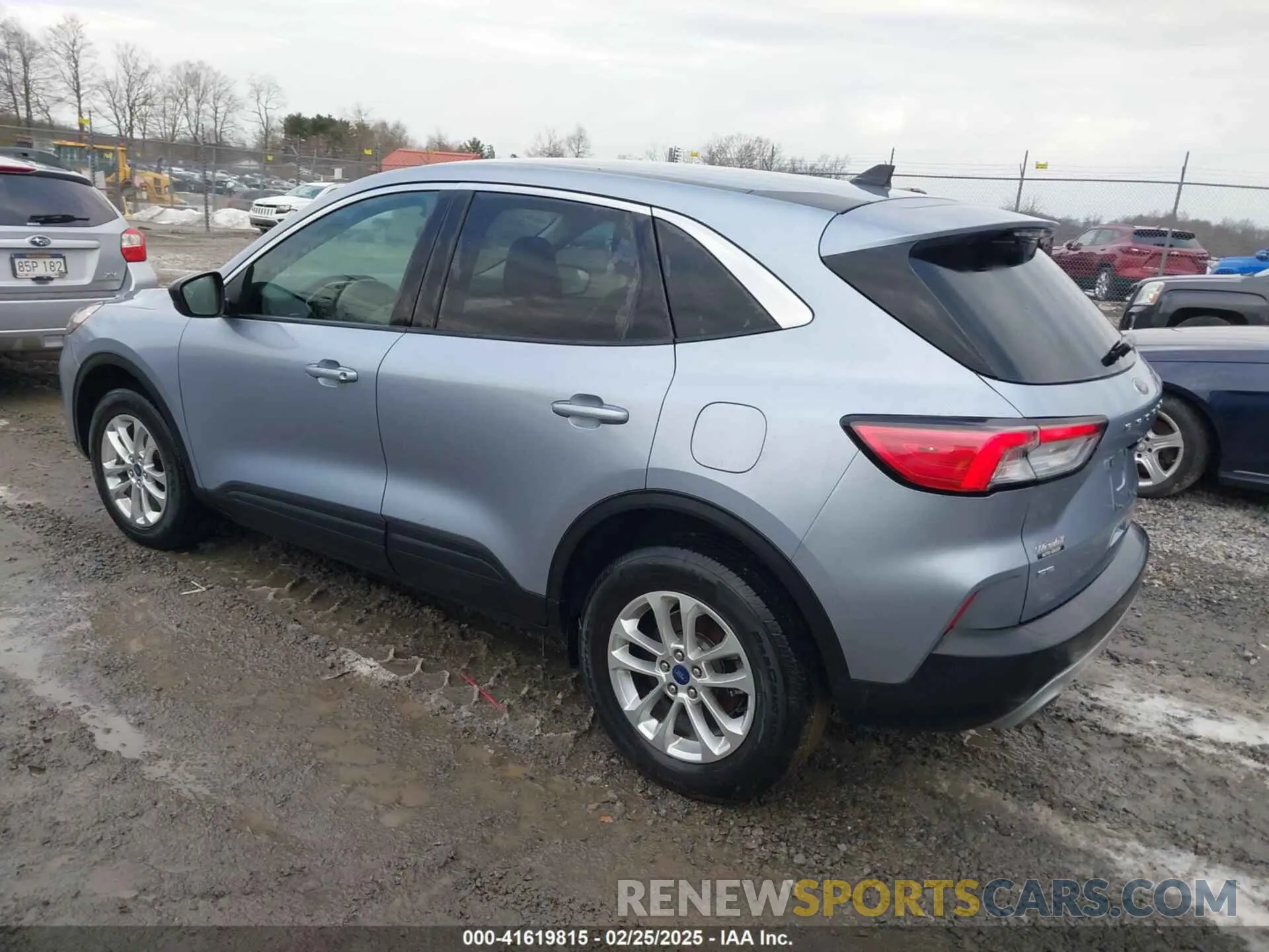 3 Photograph of a damaged car 1FMCU9G65NUB67689 FORD ESCAPE 2022