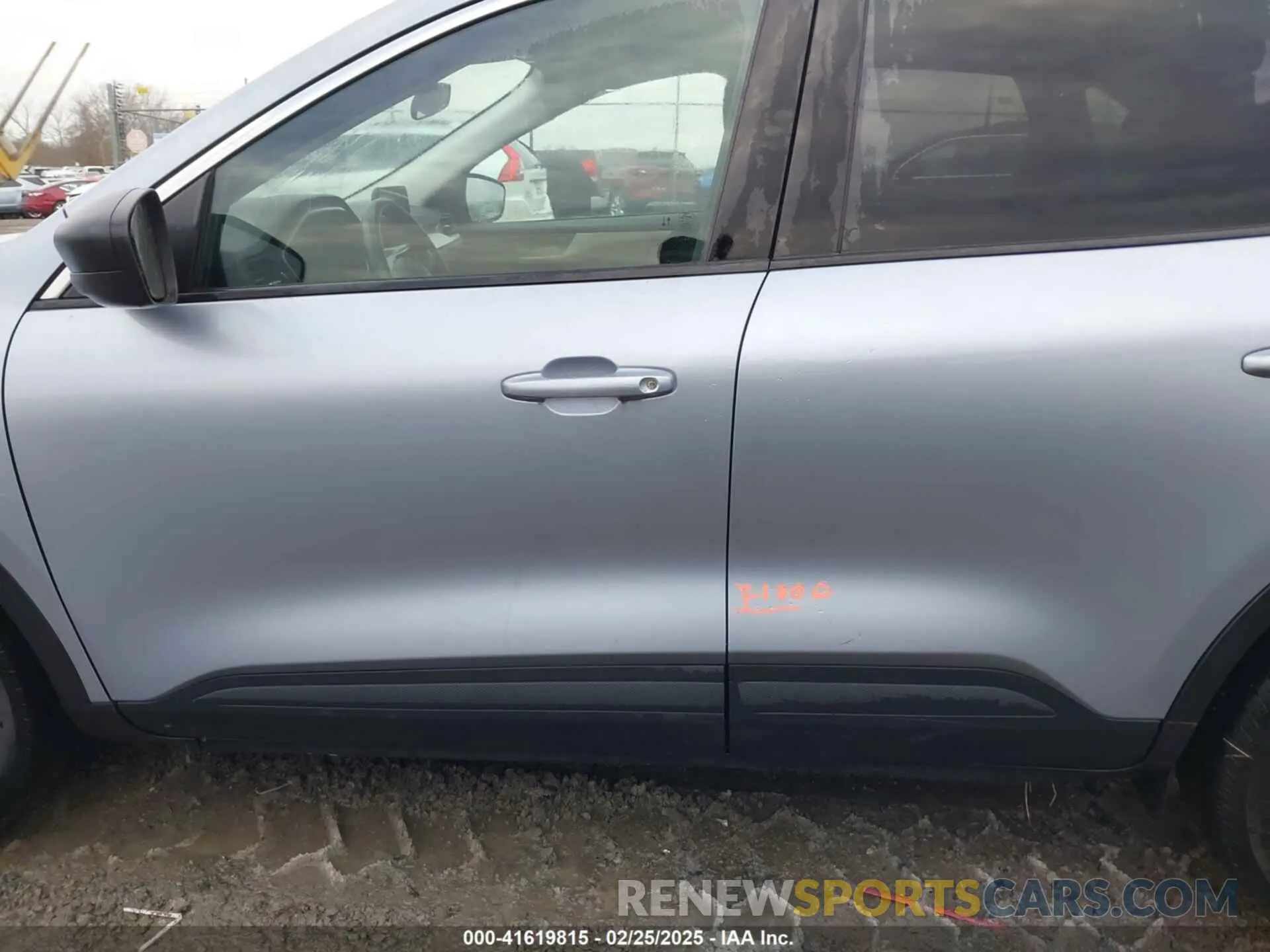 6 Photograph of a damaged car 1FMCU9G65NUB67689 FORD ESCAPE 2022