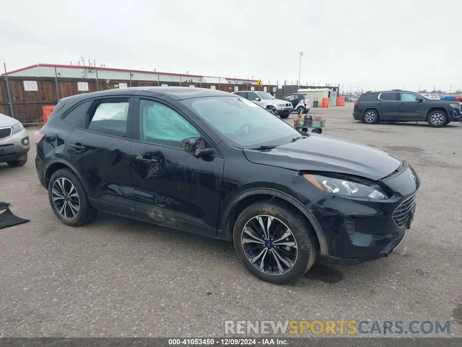 1 Photograph of a damaged car 1FMCU9G66NUA06865 FORD ESCAPE 2022