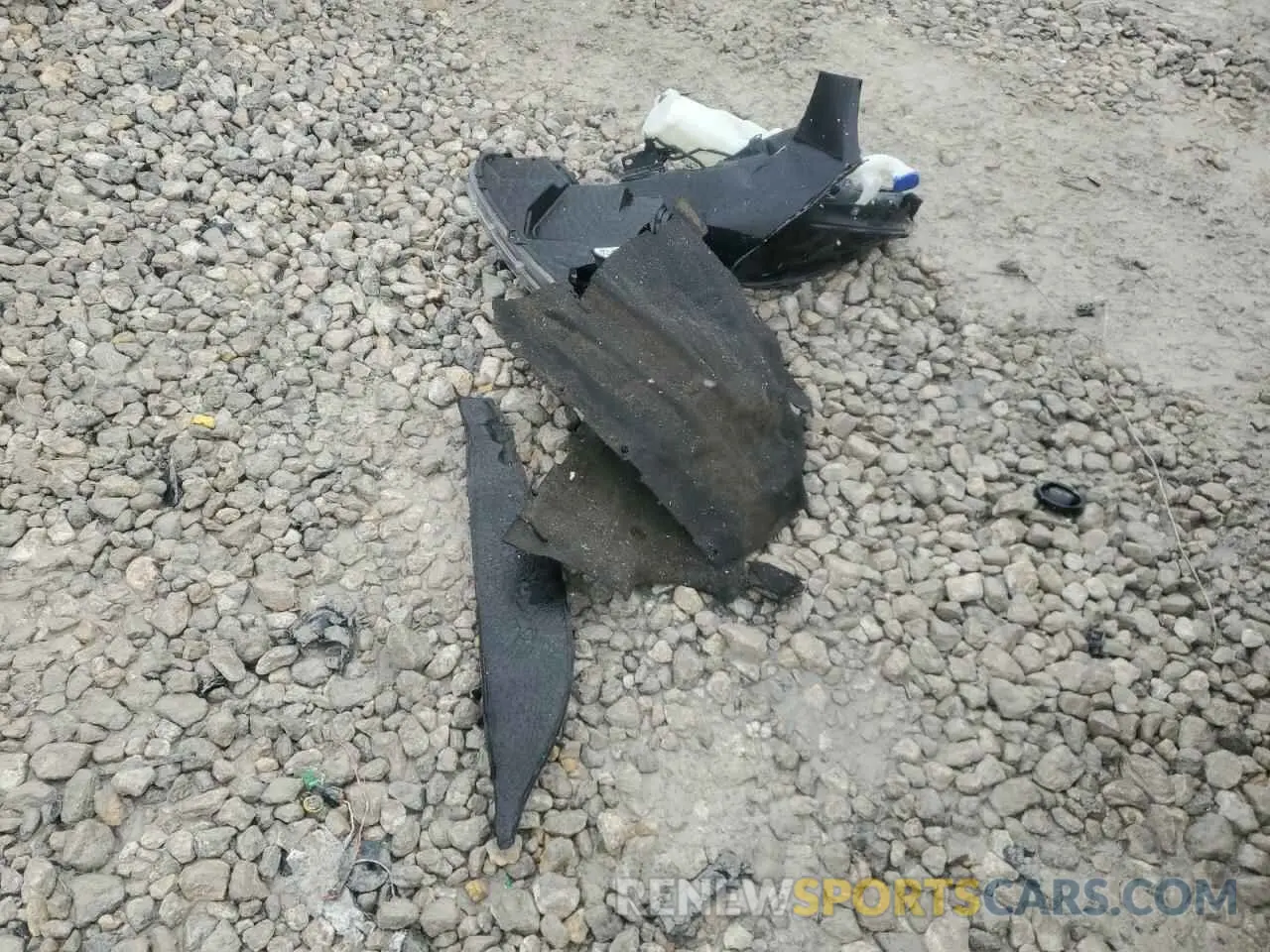 13 Photograph of a damaged car 1FMCU9G66NUA17462 FORD ESCAPE 2022