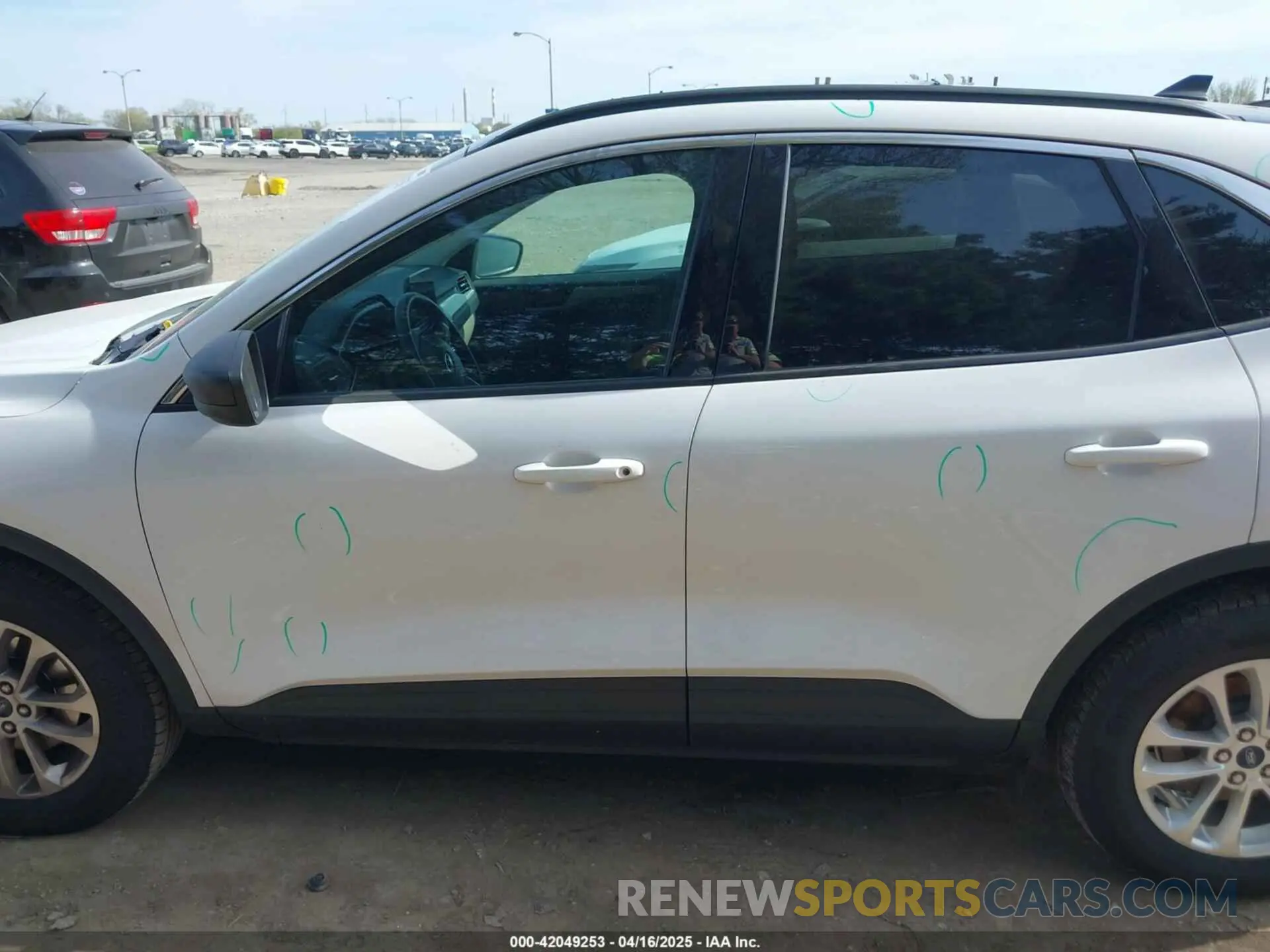 14 Photograph of a damaged car 1FMCU9G66NUA79069 FORD ESCAPE 2022