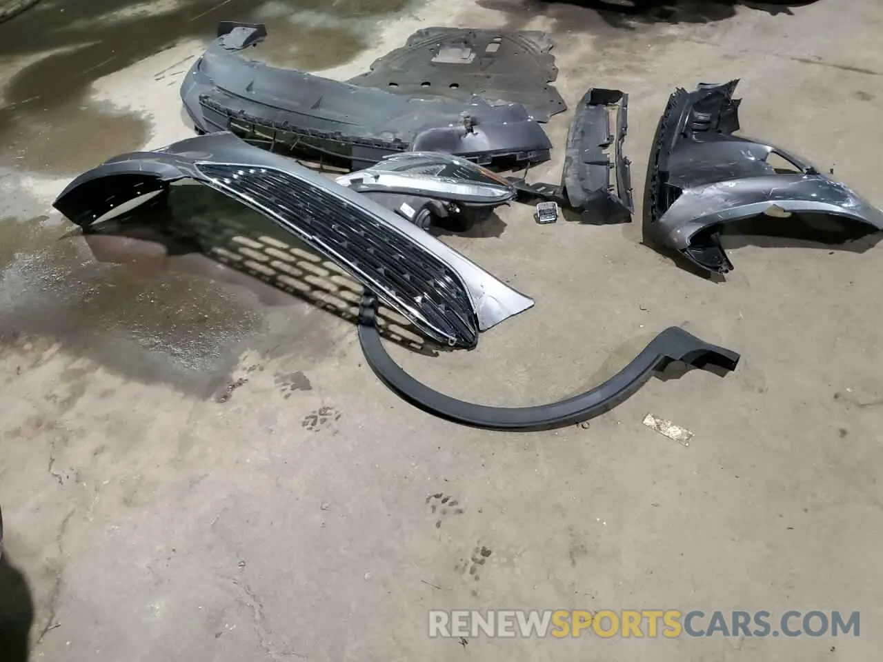 12 Photograph of a damaged car 1FMCU9G66NUB39156 FORD ESCAPE 2022