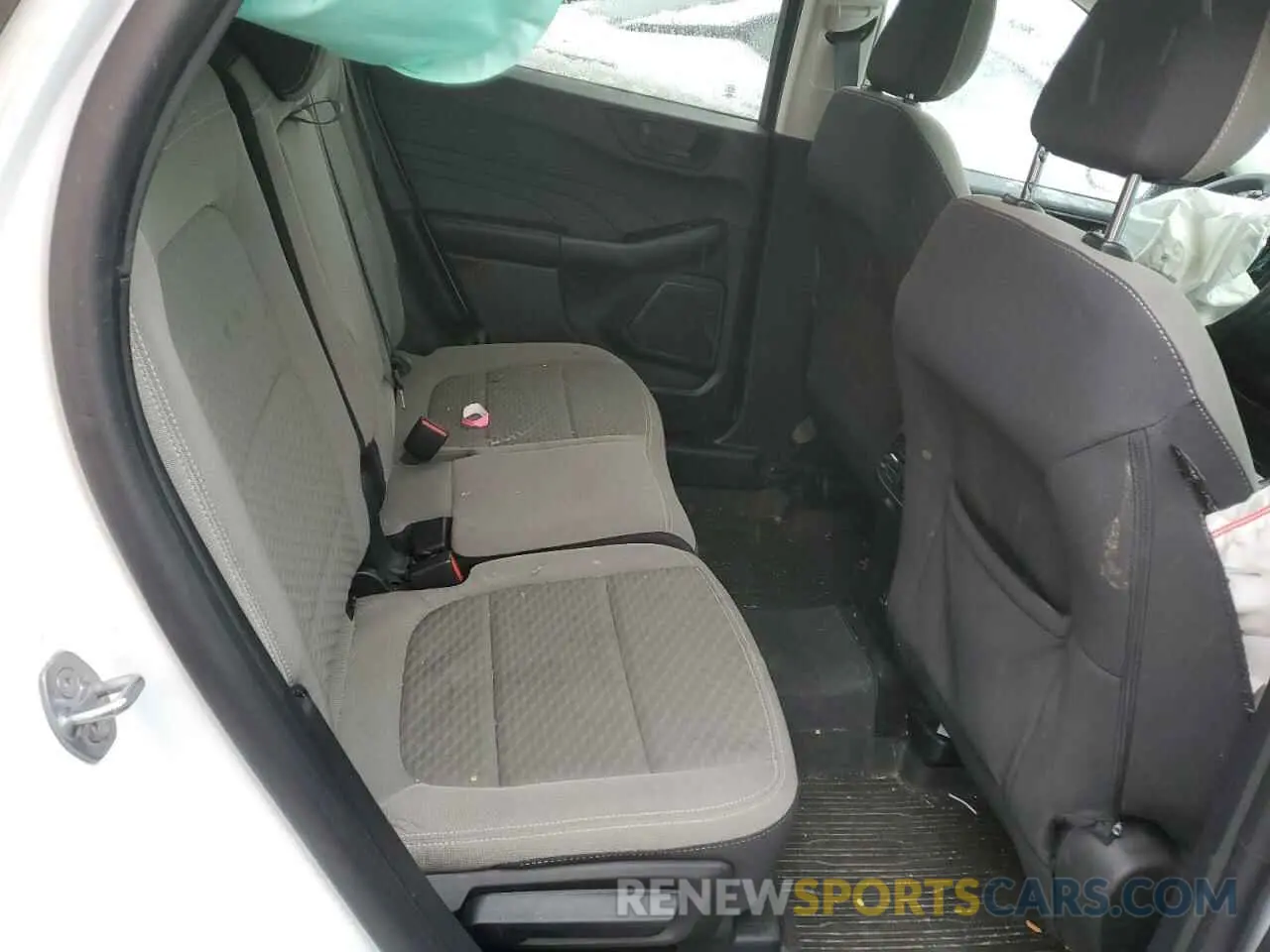 10 Photograph of a damaged car 1FMCU9G66NUB79754 FORD ESCAPE 2022