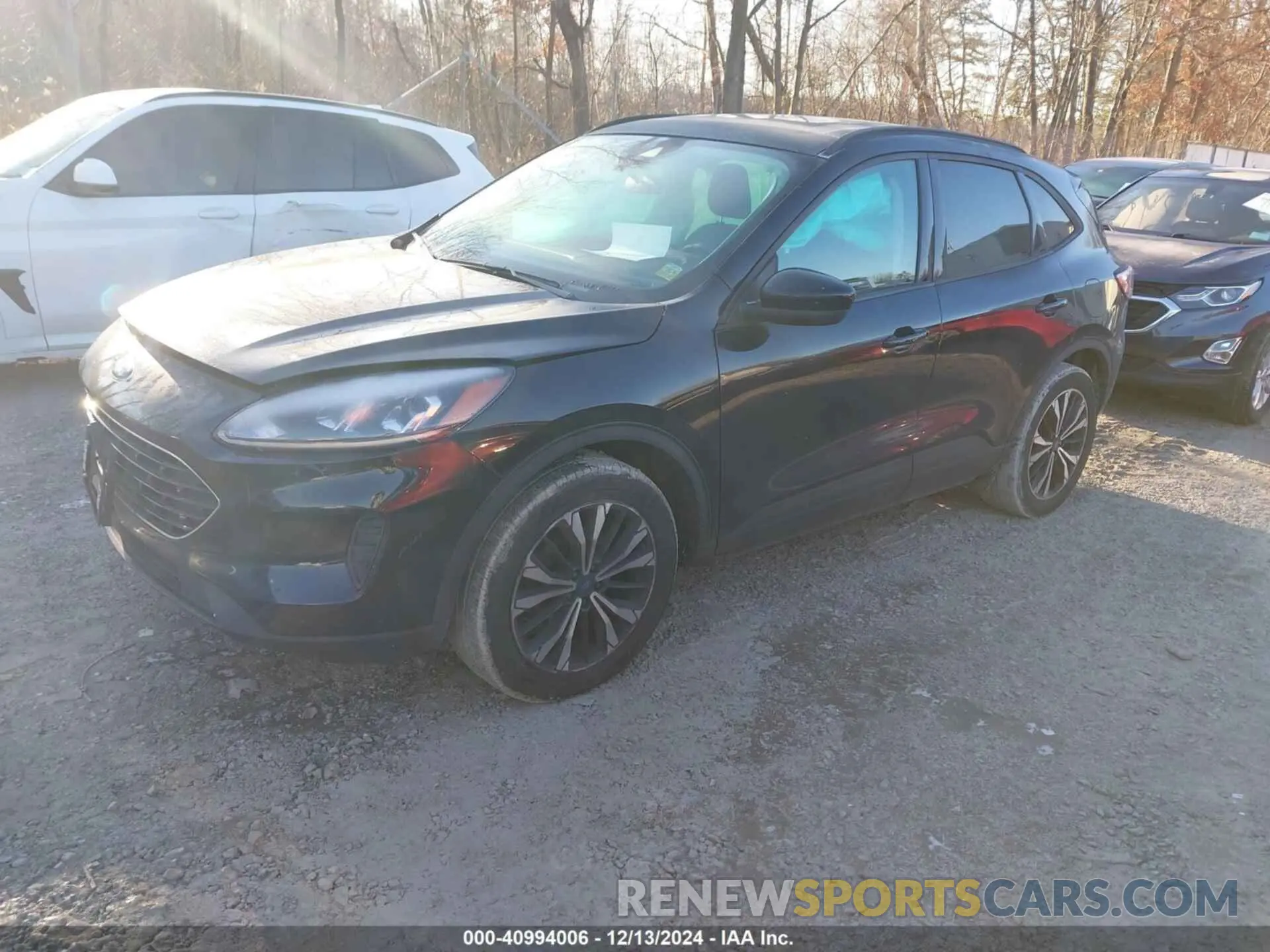 2 Photograph of a damaged car 1FMCU9G66NUB95548 FORD ESCAPE 2022