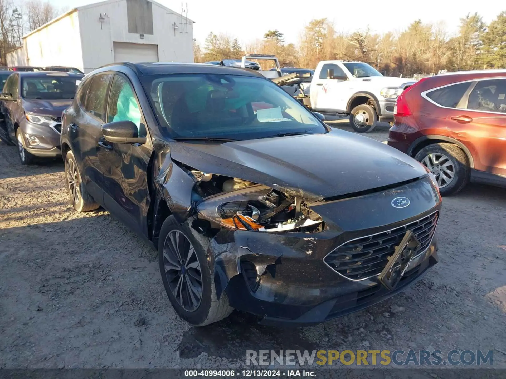 6 Photograph of a damaged car 1FMCU9G66NUB95548 FORD ESCAPE 2022
