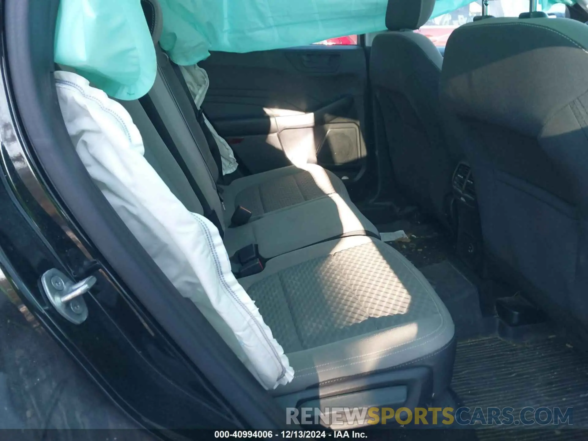 8 Photograph of a damaged car 1FMCU9G66NUB95548 FORD ESCAPE 2022