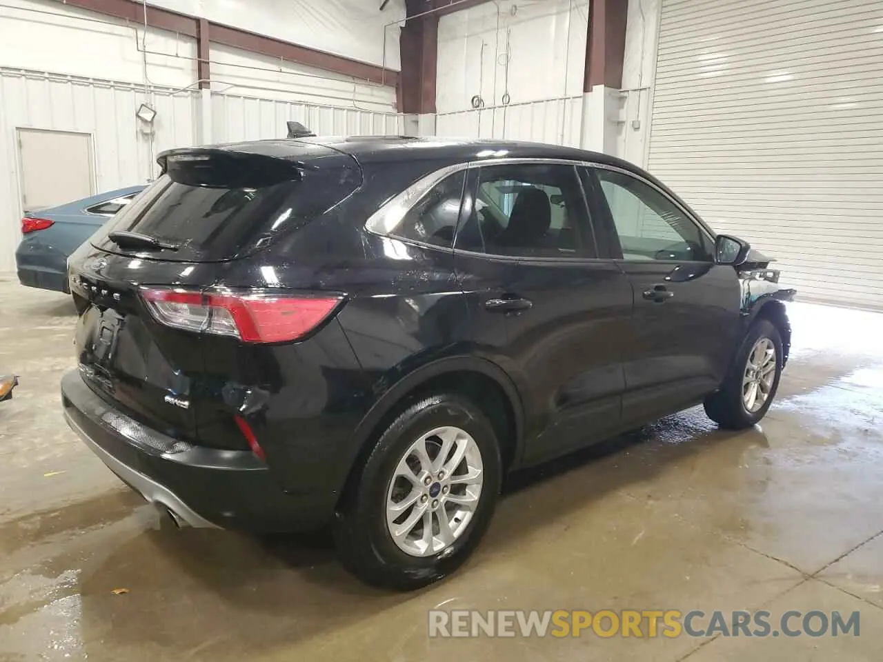 3 Photograph of a damaged car 1FMCU9G66NUC04393 FORD ESCAPE 2022