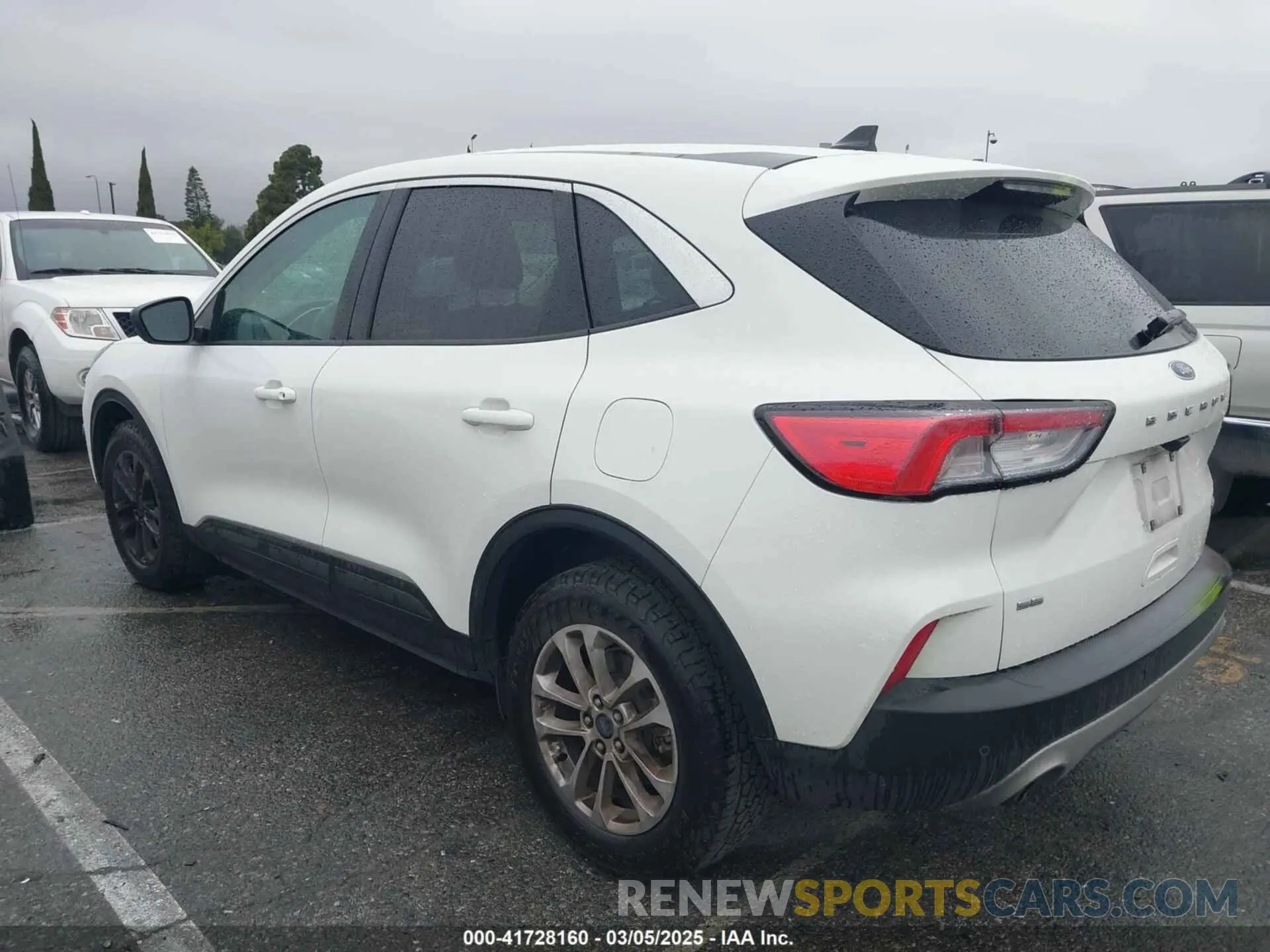 14 Photograph of a damaged car 1FMCU9G67NUA60854 FORD ESCAPE 2022