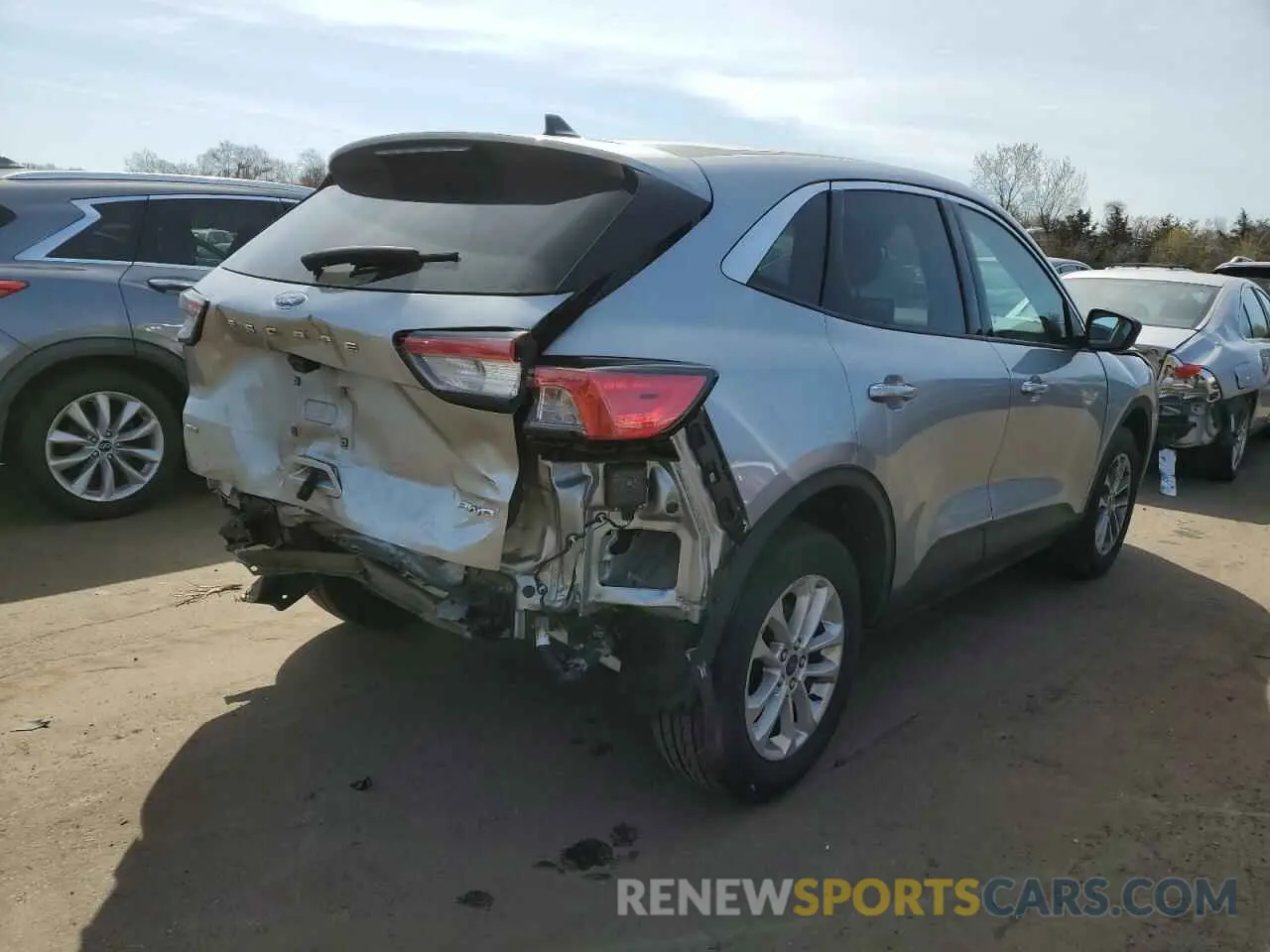 3 Photograph of a damaged car 1FMCU9G67NUB09048 FORD ESCAPE 2022