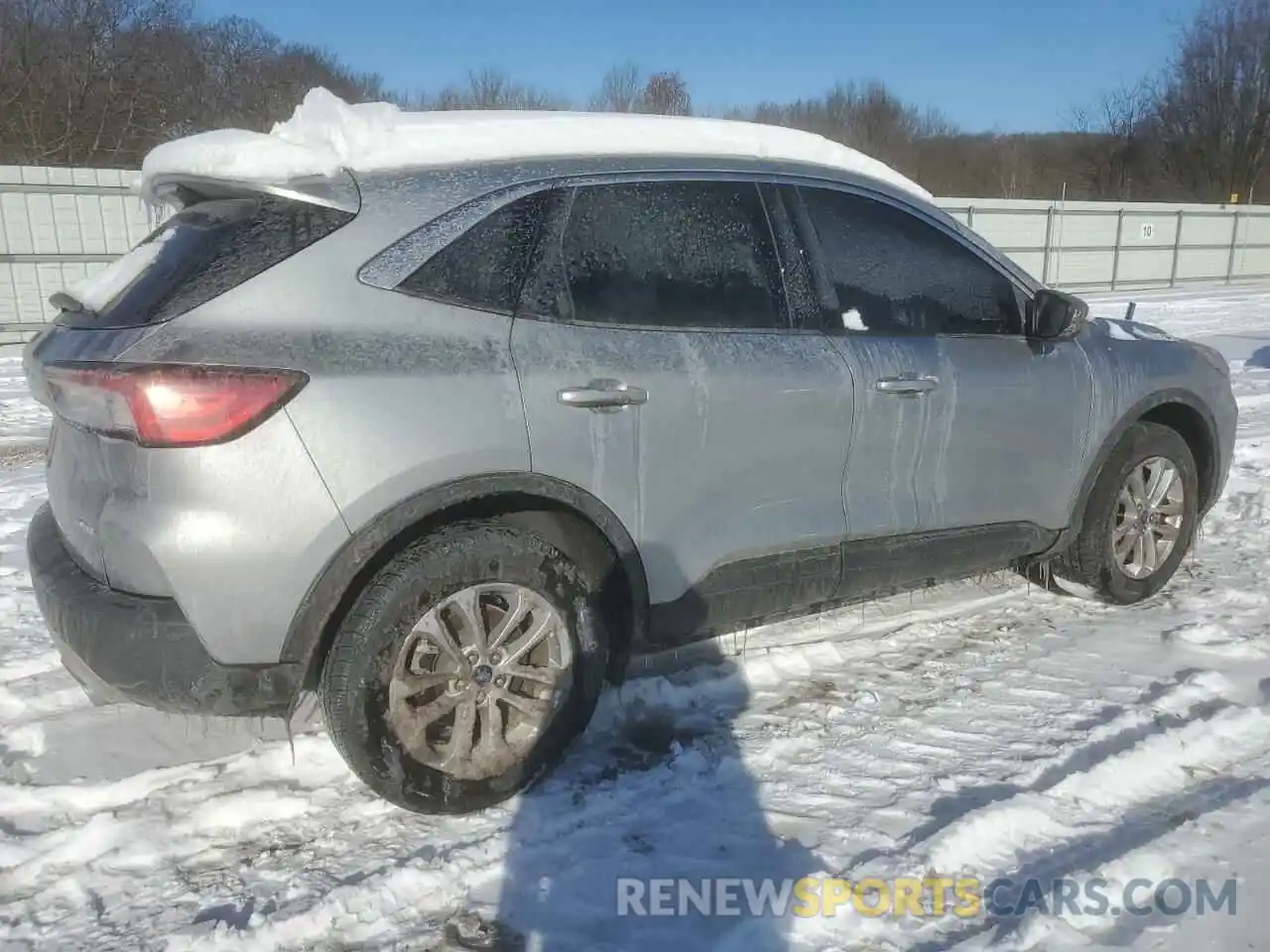 3 Photograph of a damaged car 1FMCU9G67NUB09809 FORD ESCAPE 2022