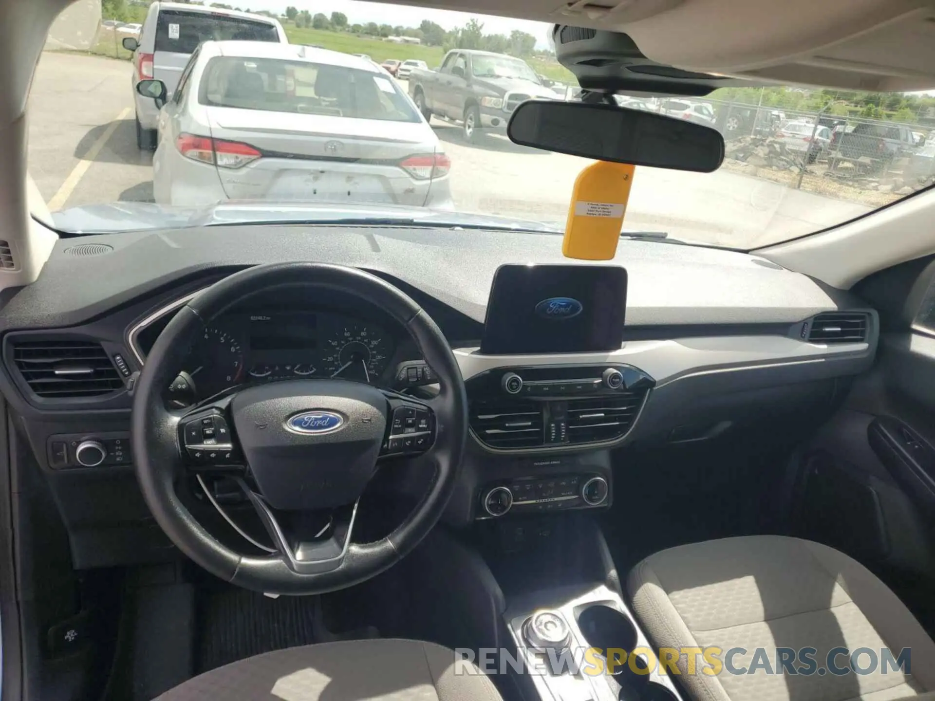 26 Photograph of a damaged car 1FMCU9G67NUB33074 FORD ESCAPE 2022