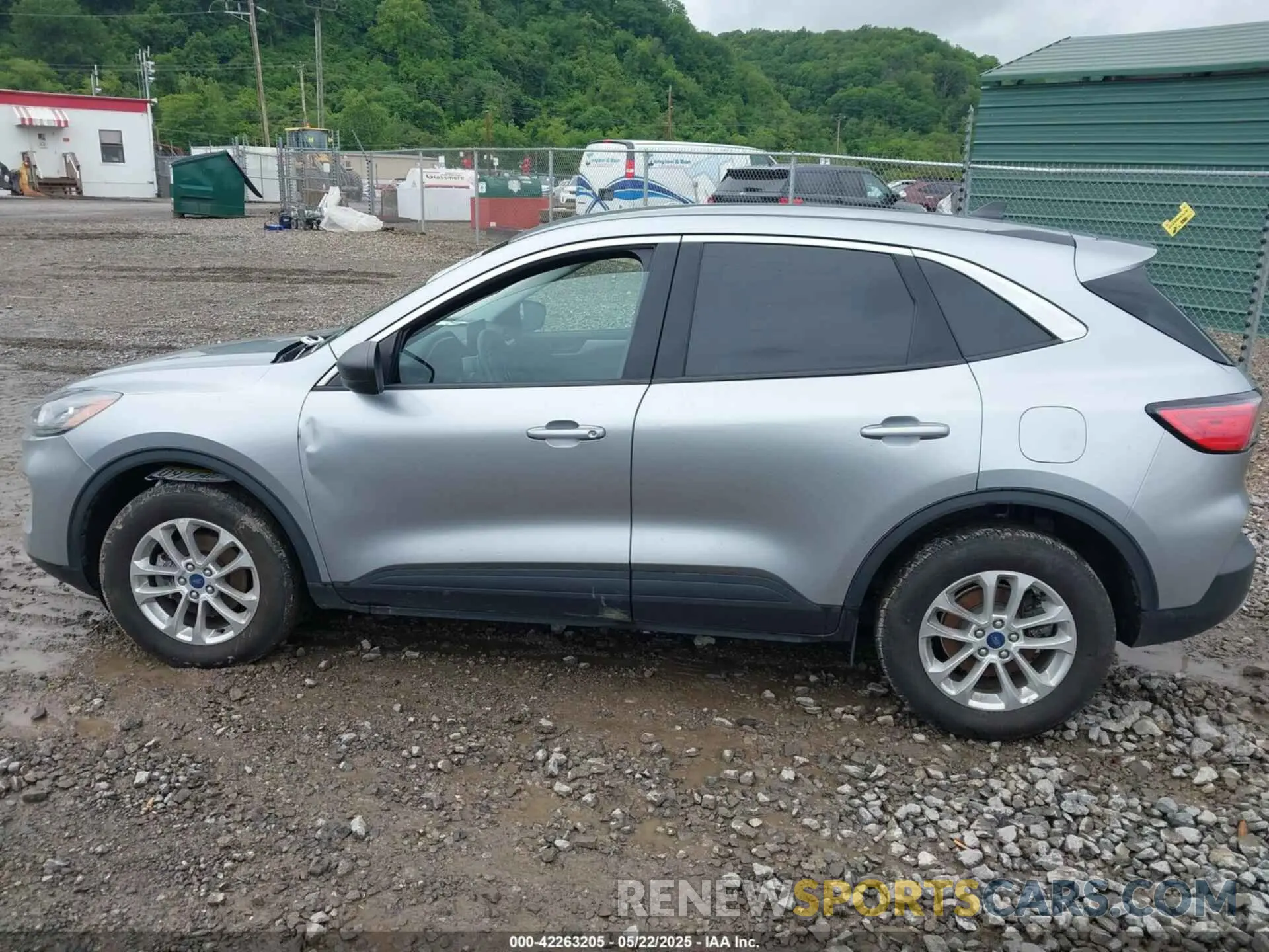 14 Photograph of a damaged car 1FMCU9G67NUB41403 FORD ESCAPE 2022