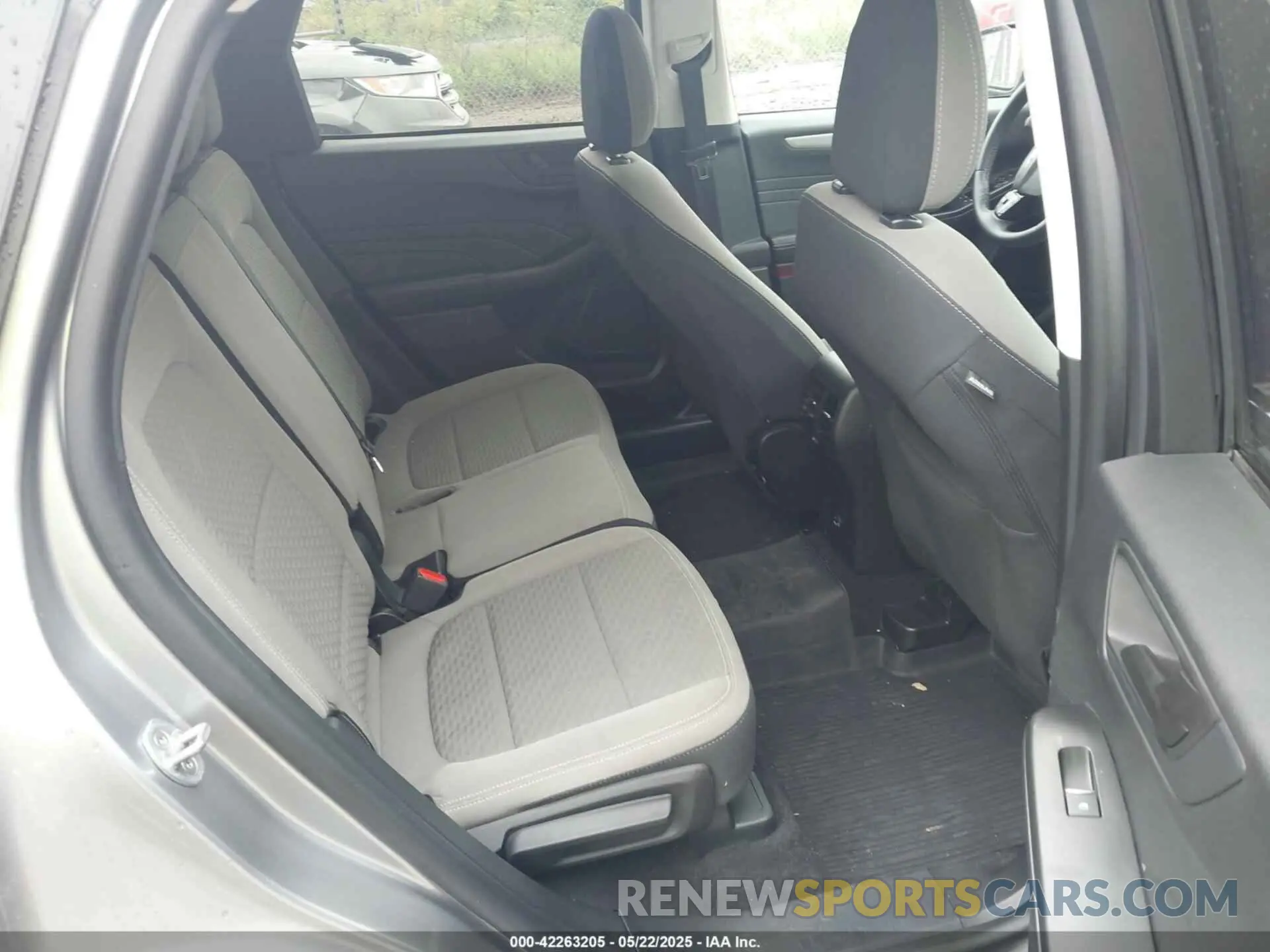 8 Photograph of a damaged car 1FMCU9G67NUB41403 FORD ESCAPE 2022