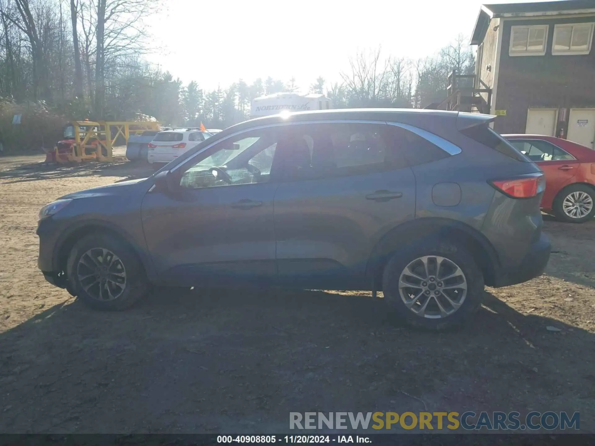 14 Photograph of a damaged car 1FMCU9G68NUA34831 FORD ESCAPE 2022
