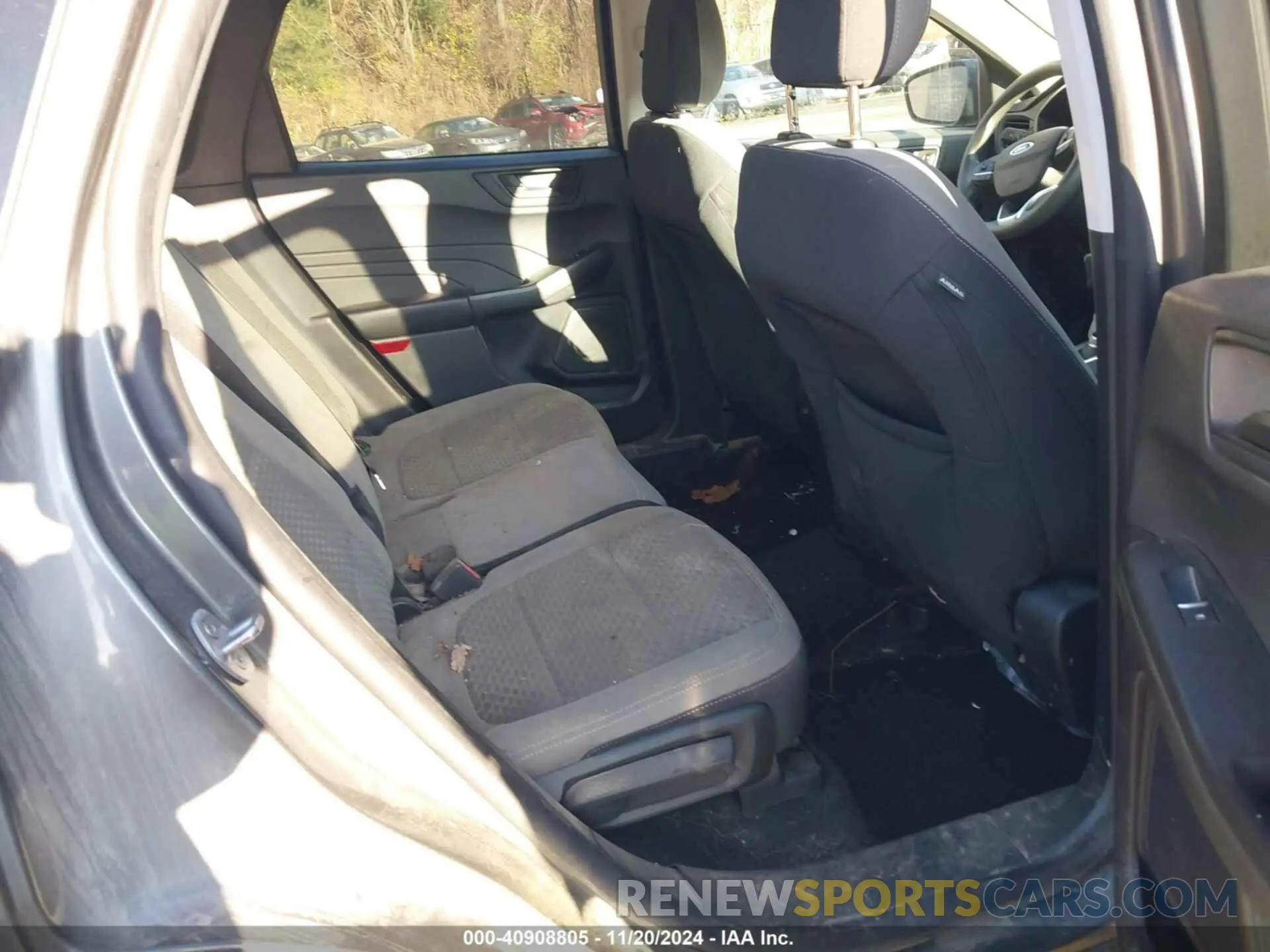 8 Photograph of a damaged car 1FMCU9G68NUA34831 FORD ESCAPE 2022