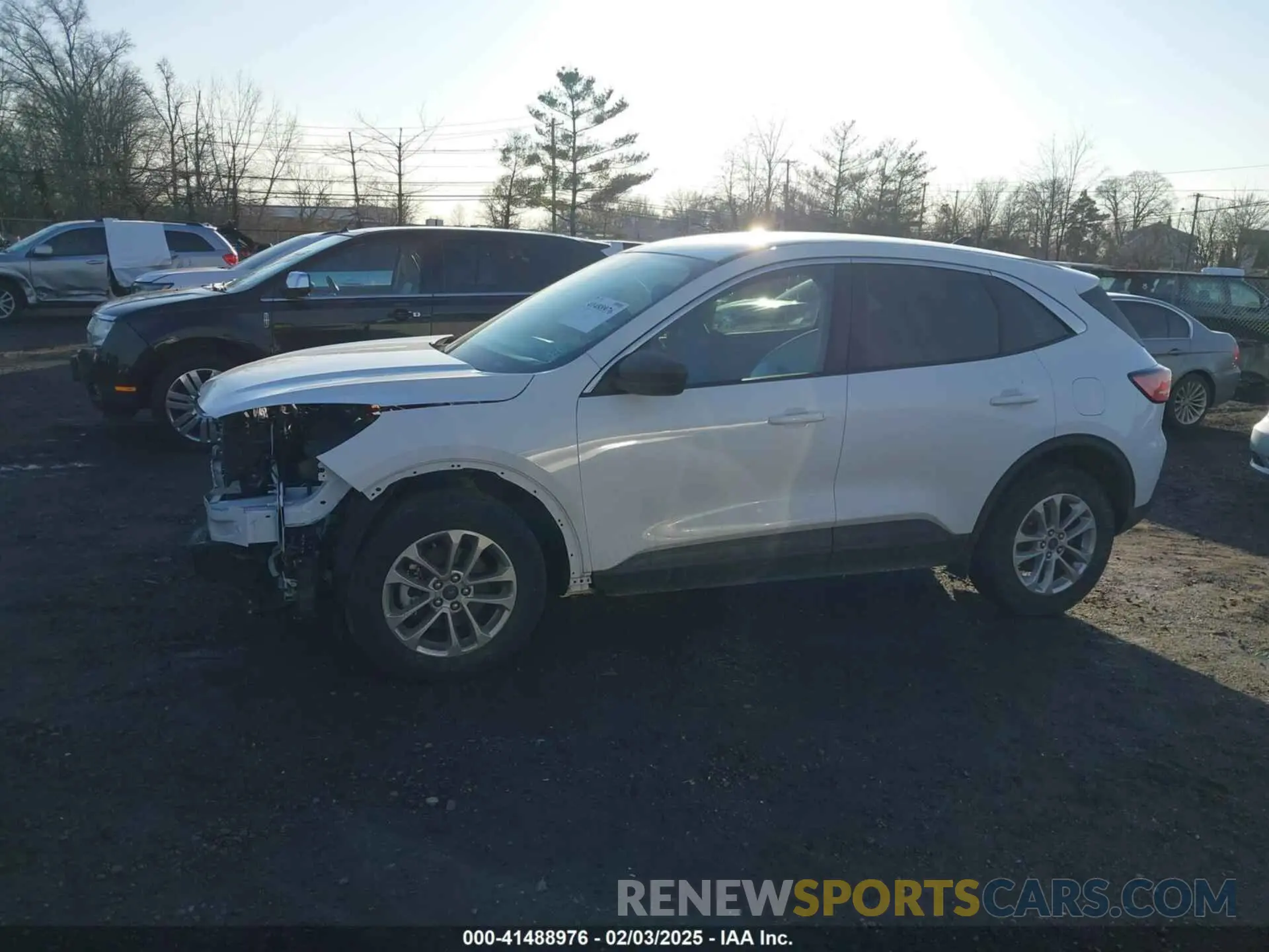 14 Photograph of a damaged car 1FMCU9G68NUA44940 FORD ESCAPE 2022