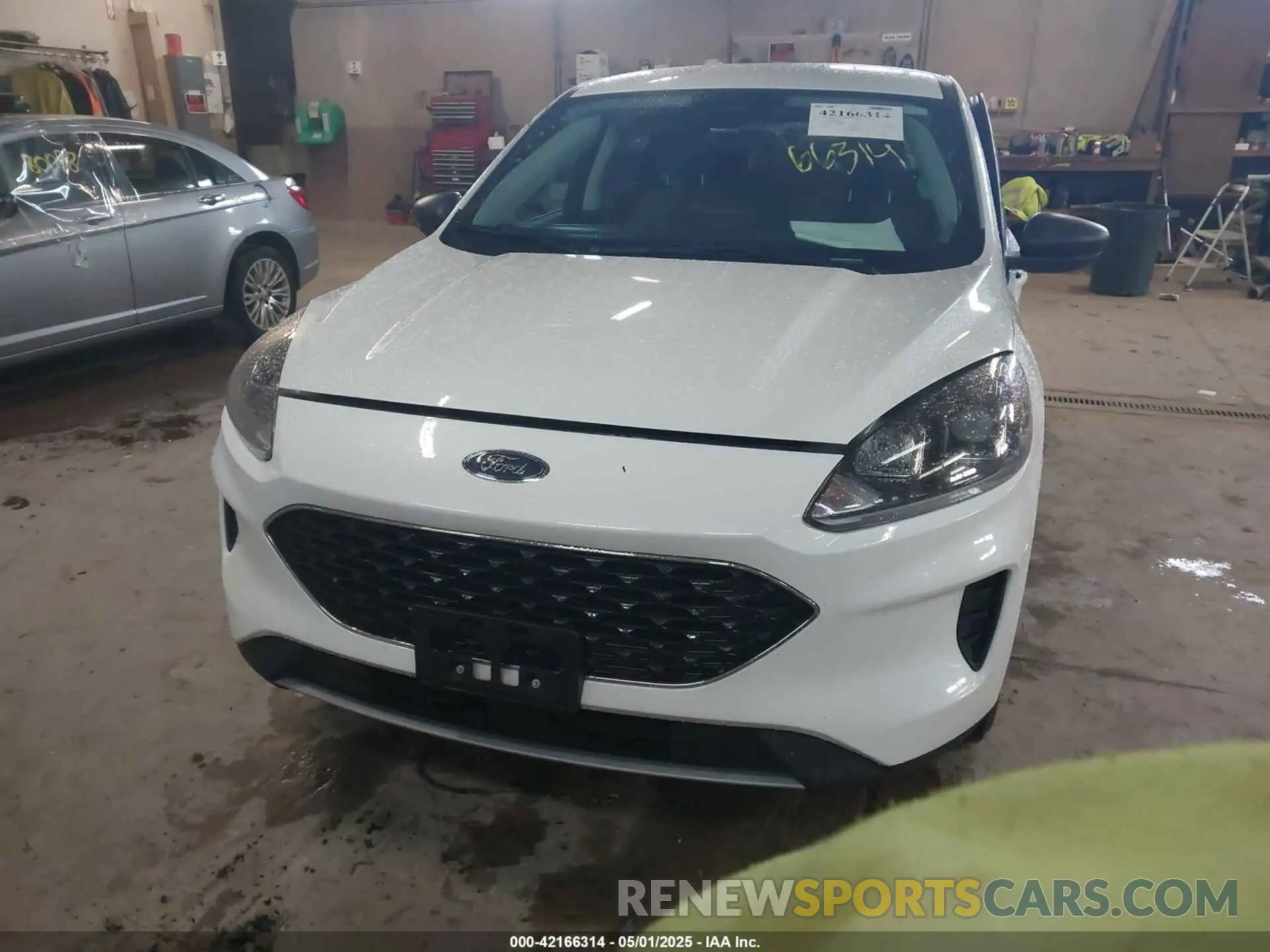 12 Photograph of a damaged car 1FMCU9G68NUB16493 FORD ESCAPE 2022
