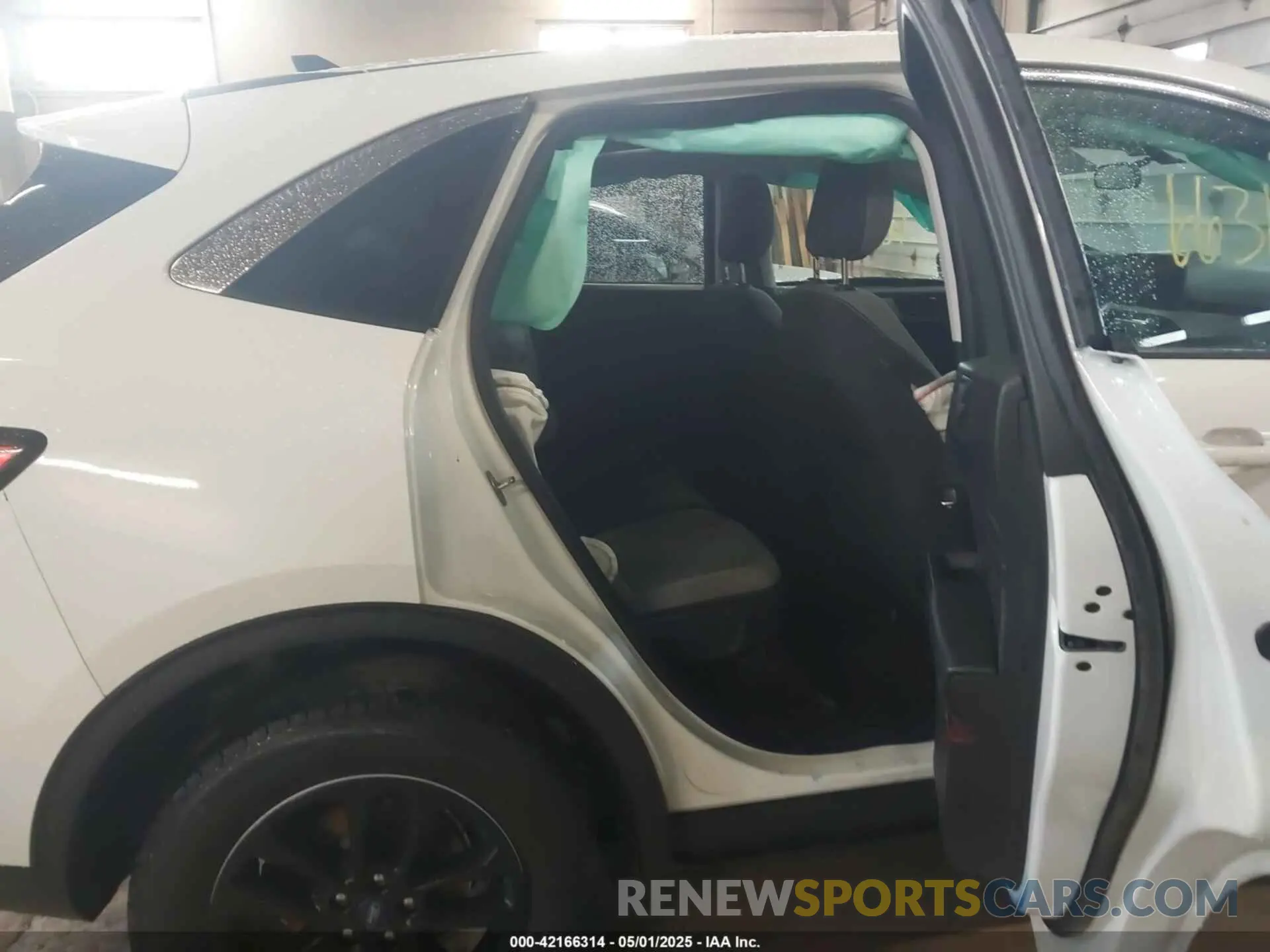 8 Photograph of a damaged car 1FMCU9G68NUB16493 FORD ESCAPE 2022