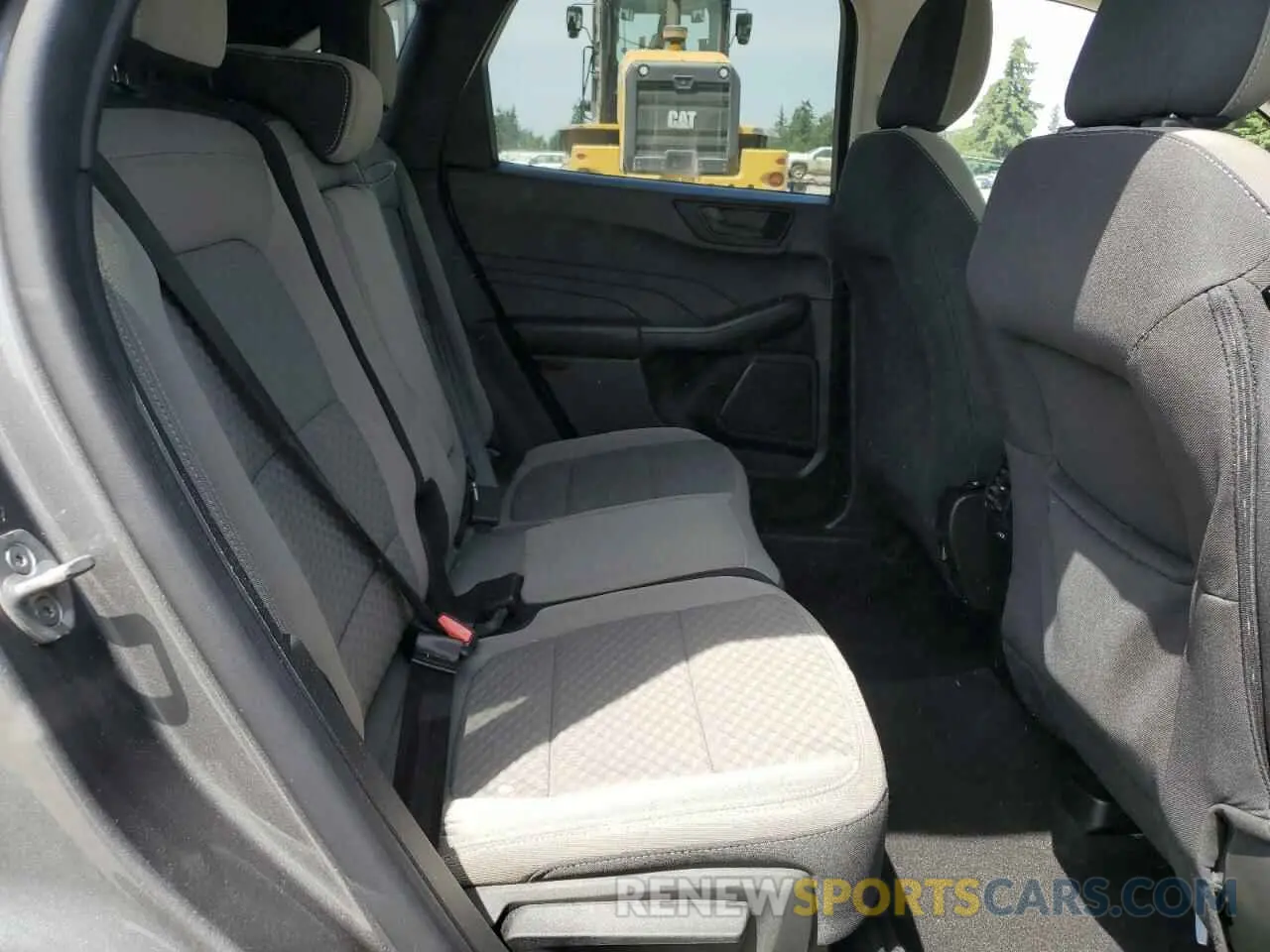11 Photograph of a damaged car 1FMCU9G68NUB36596 FORD ESCAPE 2022