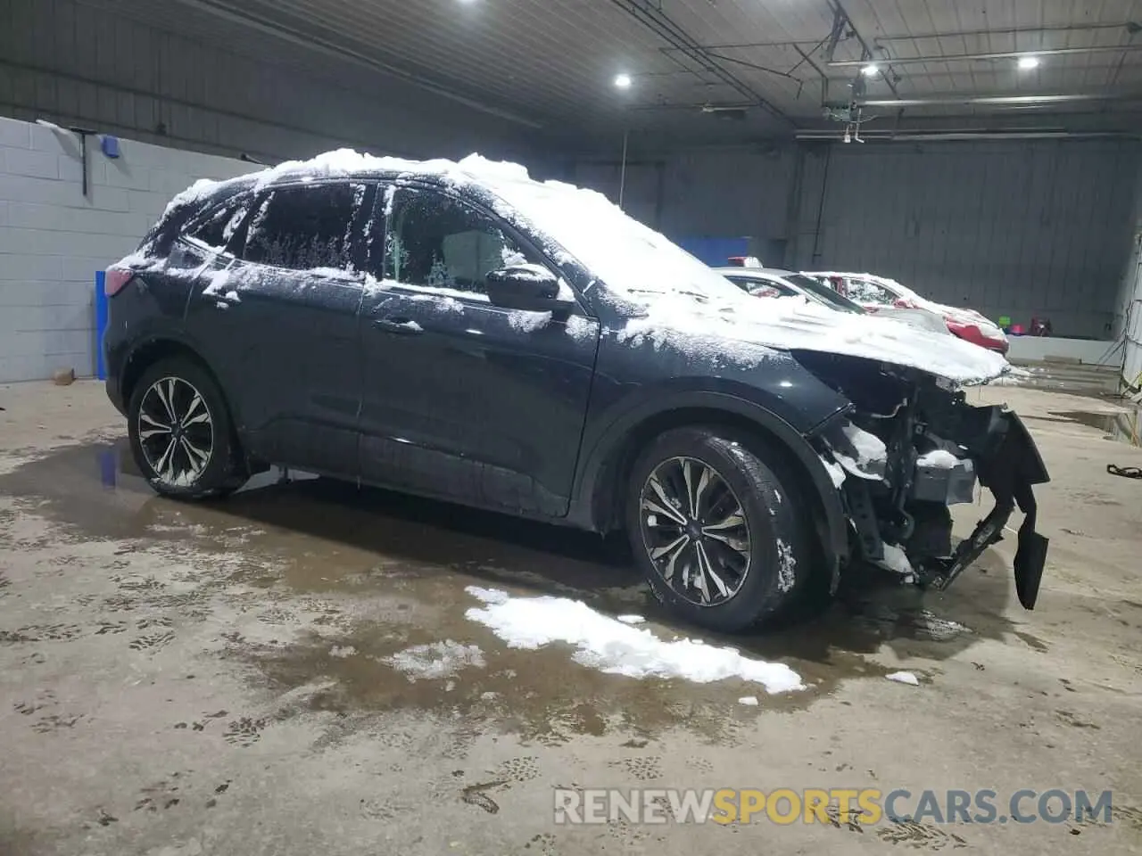 4 Photograph of a damaged car 1FMCU9G68NUB61479 FORD ESCAPE 2022