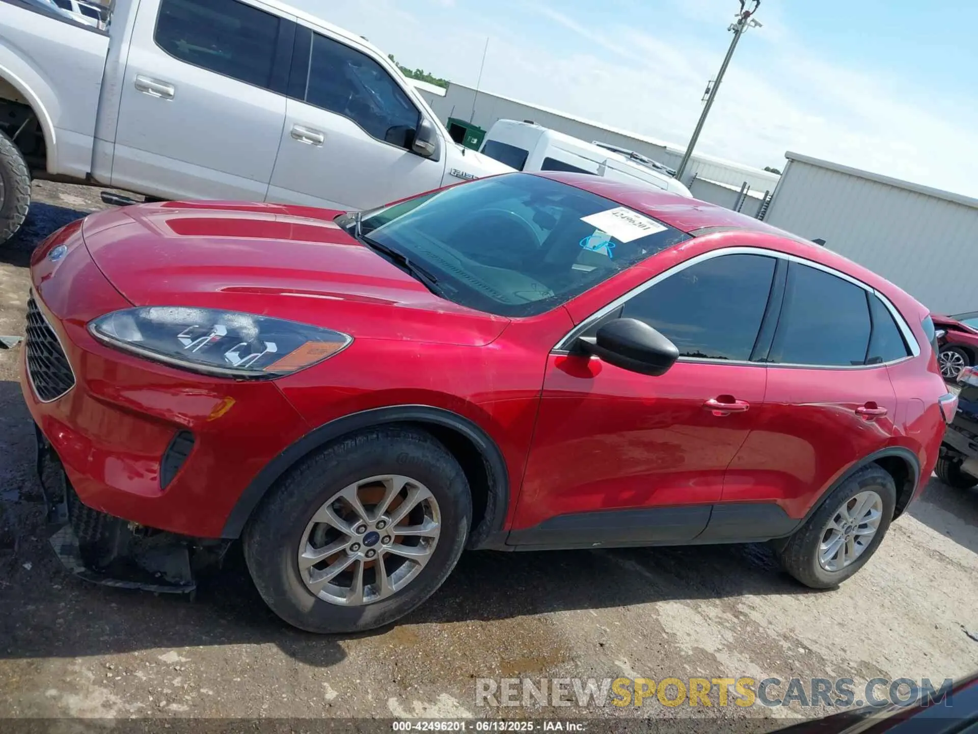 14 Photograph of a damaged car 1FMCU9G68NUB69176 FORD ESCAPE 2022