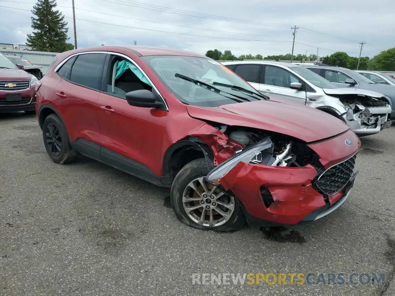 4 Photograph of a damaged car 1FMCU9G68NUB70957 FORD ESCAPE 2022