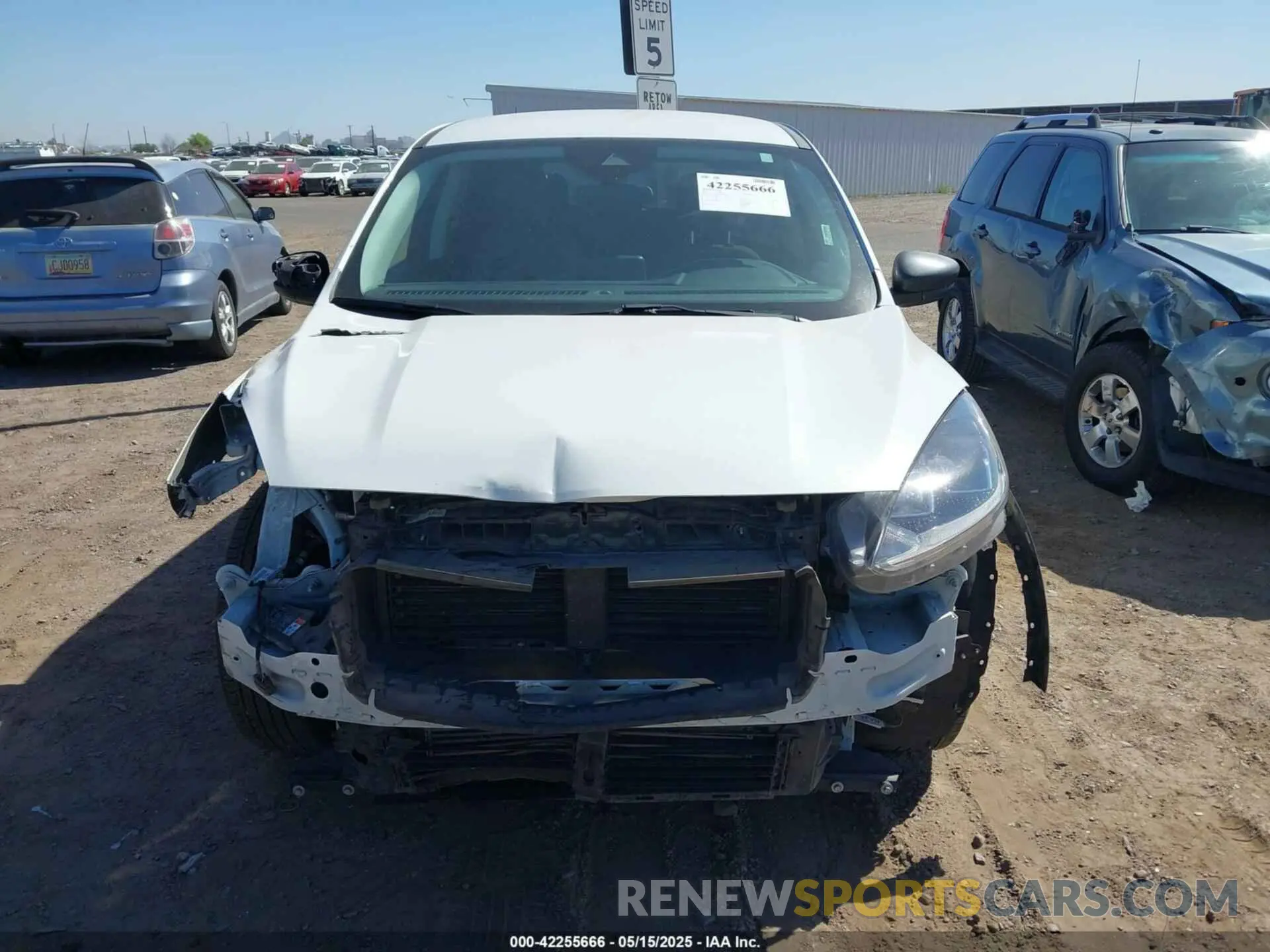 6 Photograph of a damaged car 1FMCU9G69NUA60967 FORD ESCAPE 2022