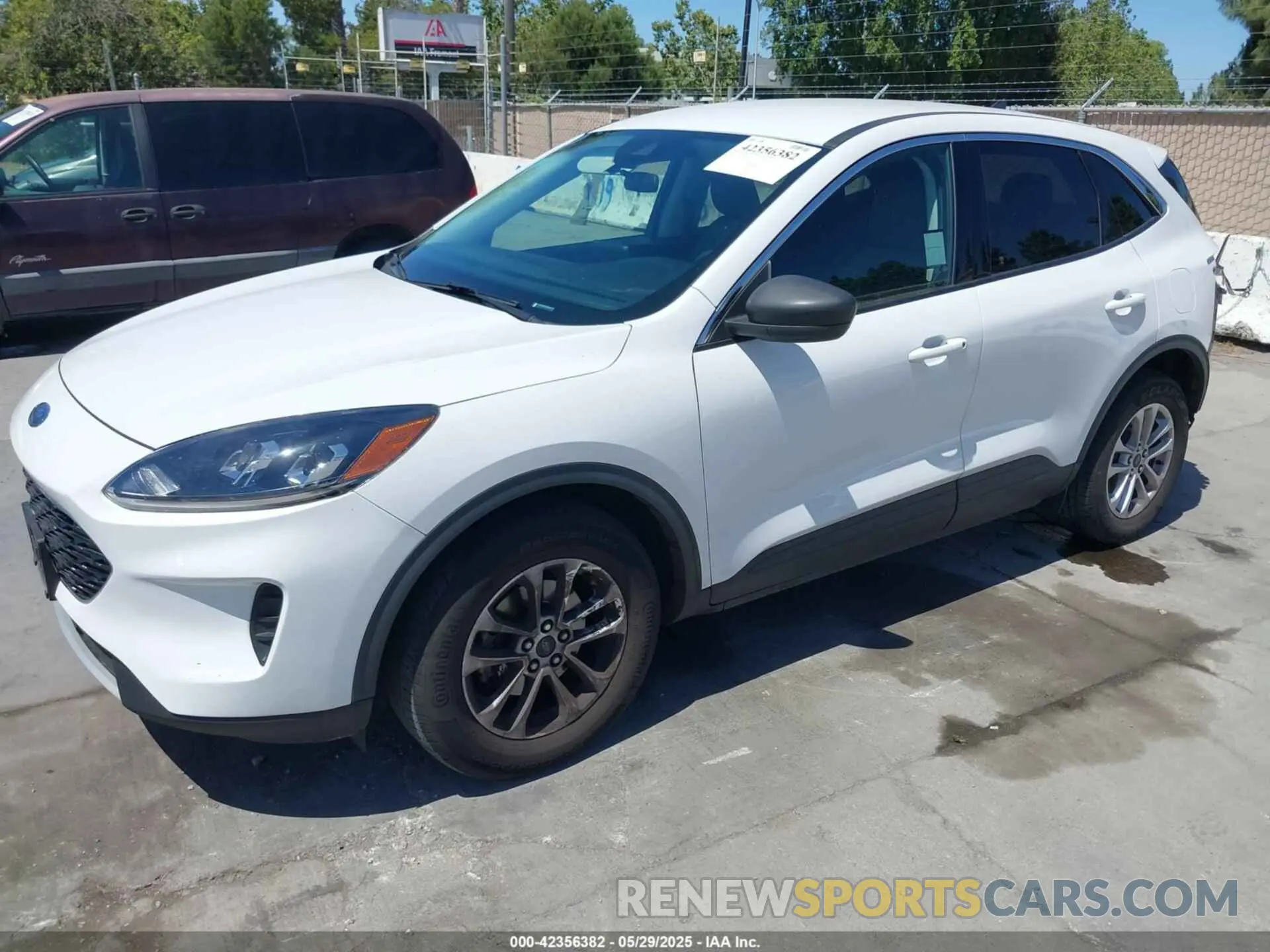 2 Photograph of a damaged car 1FMCU9G69NUA62119 FORD ESCAPE 2022
