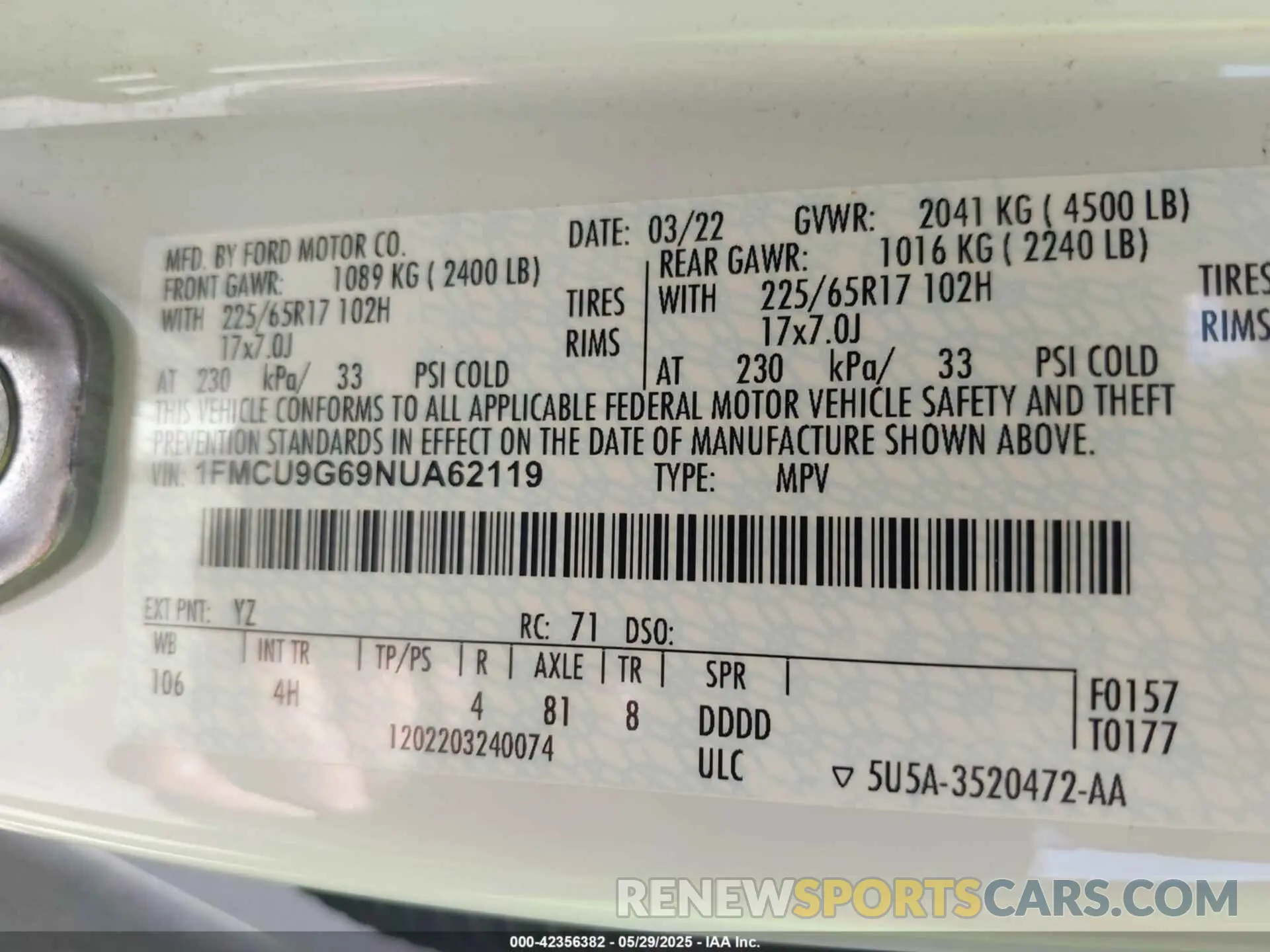 9 Photograph of a damaged car 1FMCU9G69NUA62119 FORD ESCAPE 2022