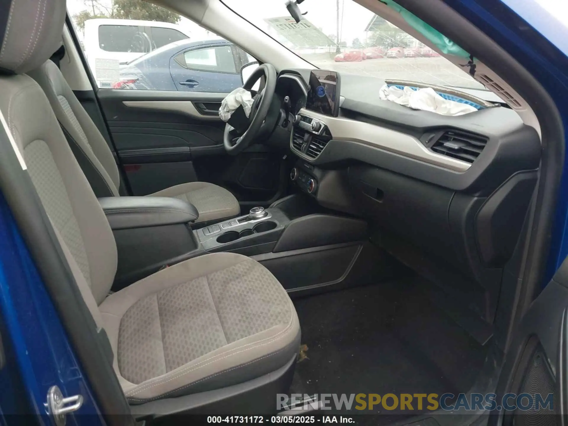 5 Photograph of a damaged car 1FMCU9G69NUA71547 FORD ESCAPE 2022