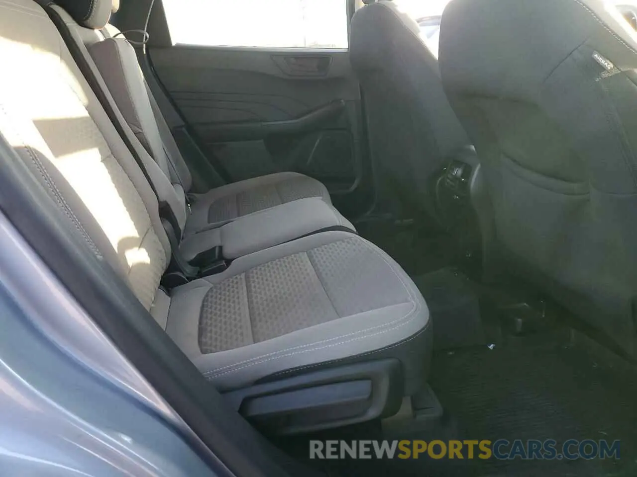 11 Photograph of a damaged car 1FMCU9G69NUA99171 FORD ESCAPE 2022