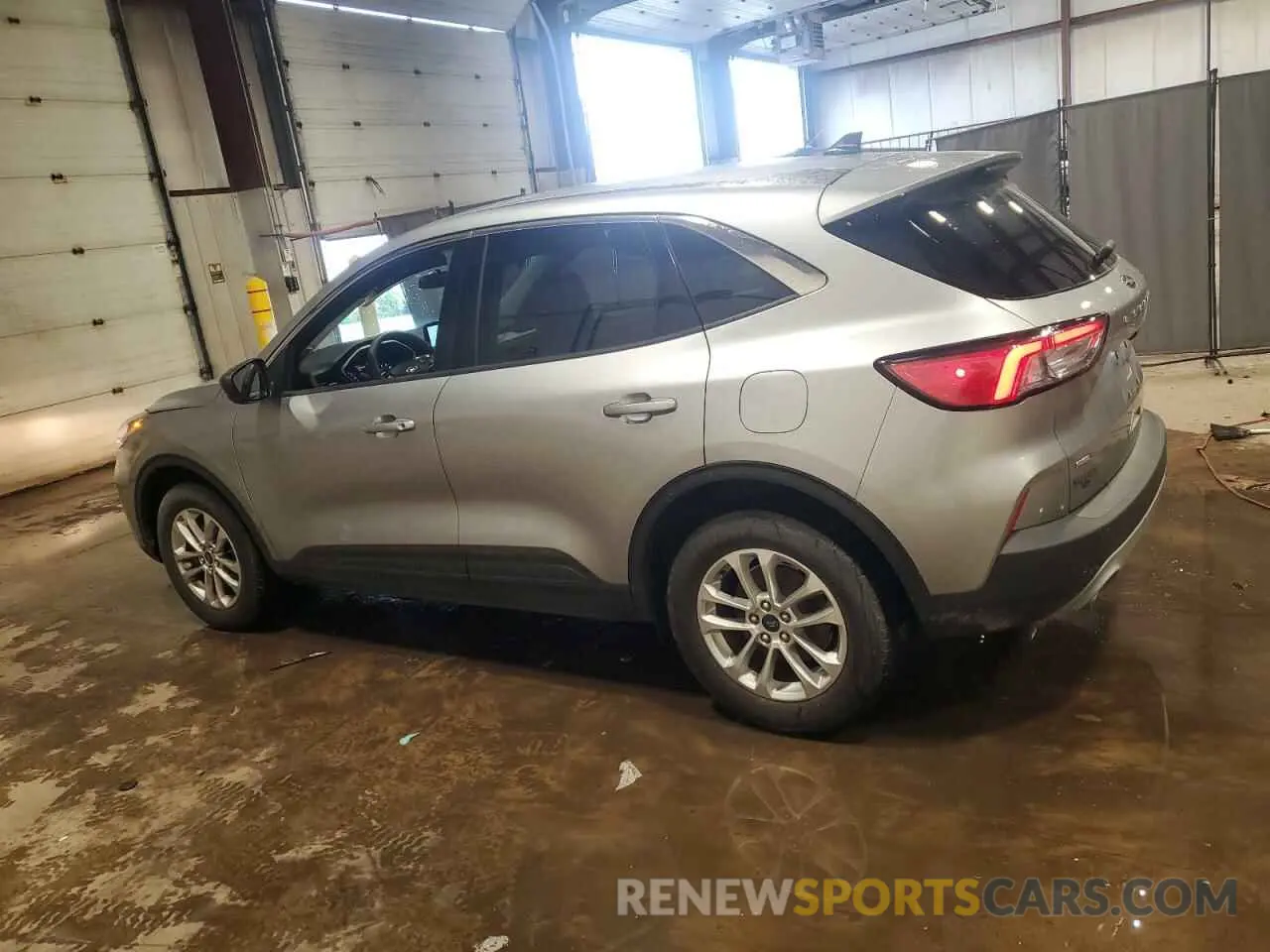 2 Photograph of a damaged car 1FMCU9G69NUB32167 FORD ESCAPE 2022