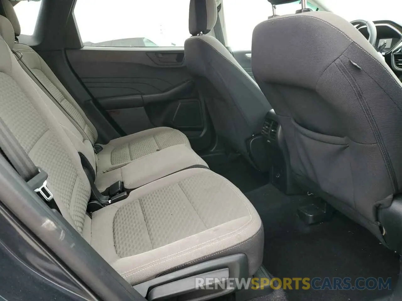 11 Photograph of a damaged car 1FMCU9G6XNUA45460 FORD ESCAPE 2022