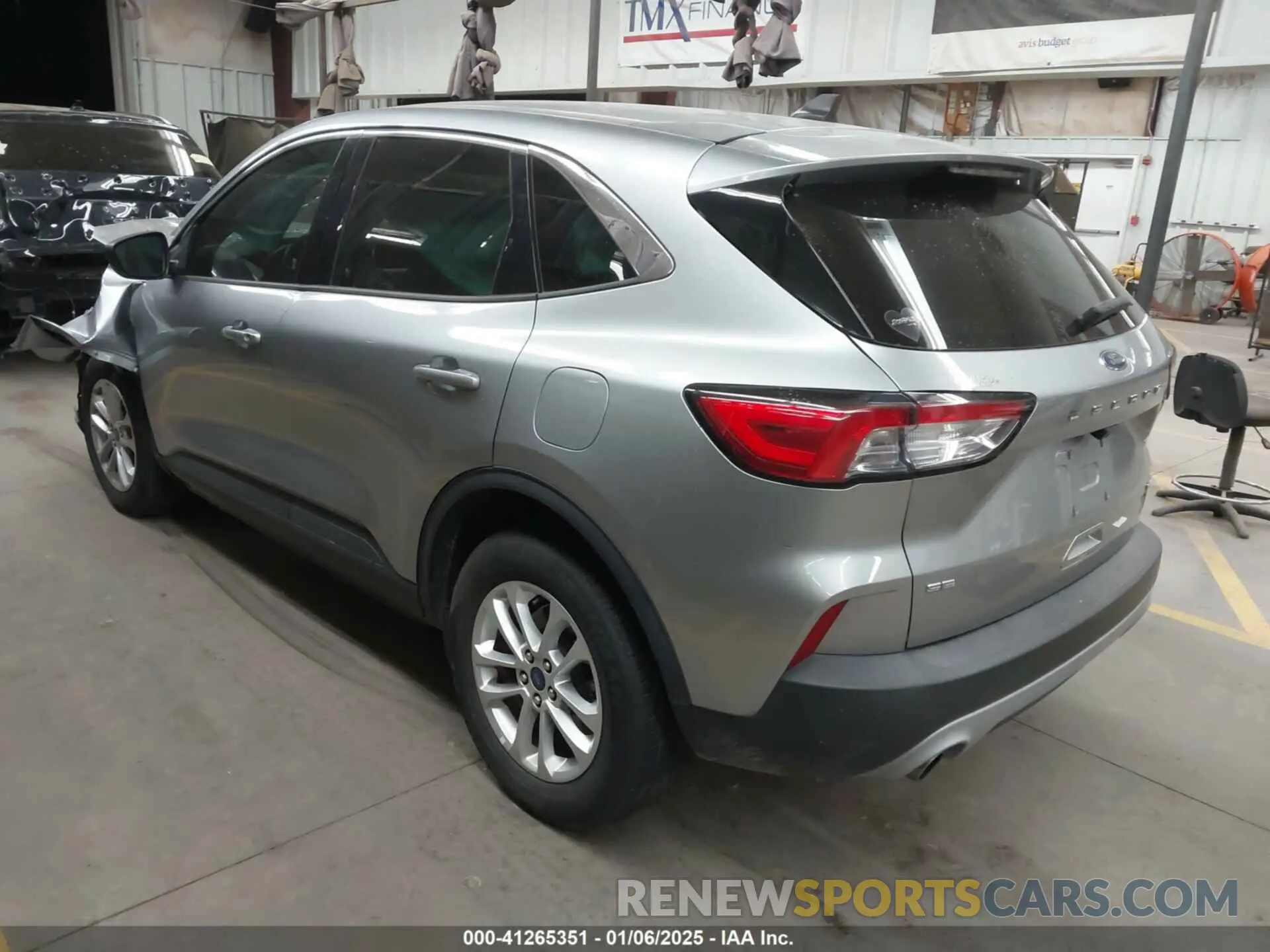 3 Photograph of a damaged car 1FMCU9G6XNUA63389 FORD ESCAPE 2022