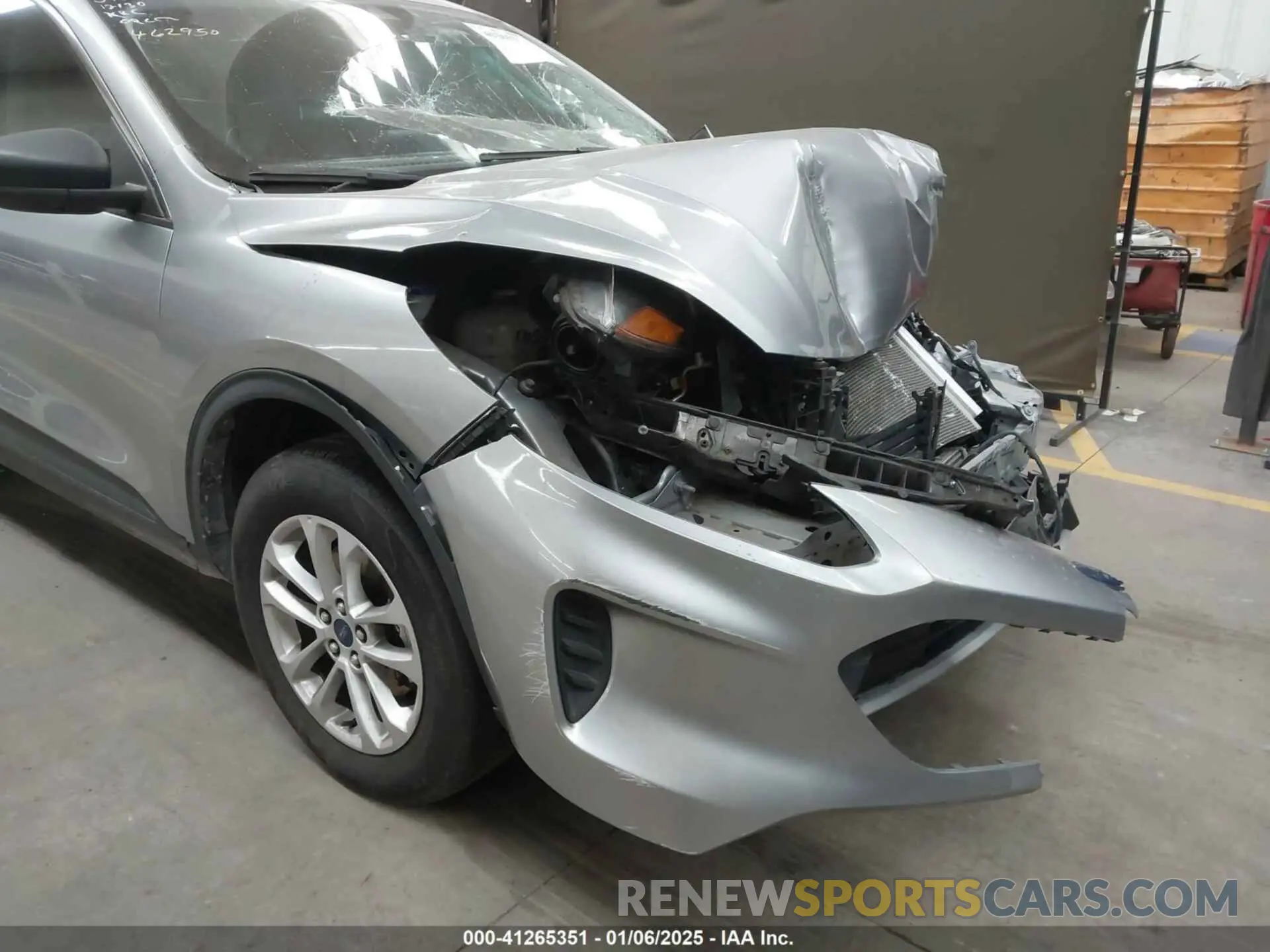 6 Photograph of a damaged car 1FMCU9G6XNUA63389 FORD ESCAPE 2022