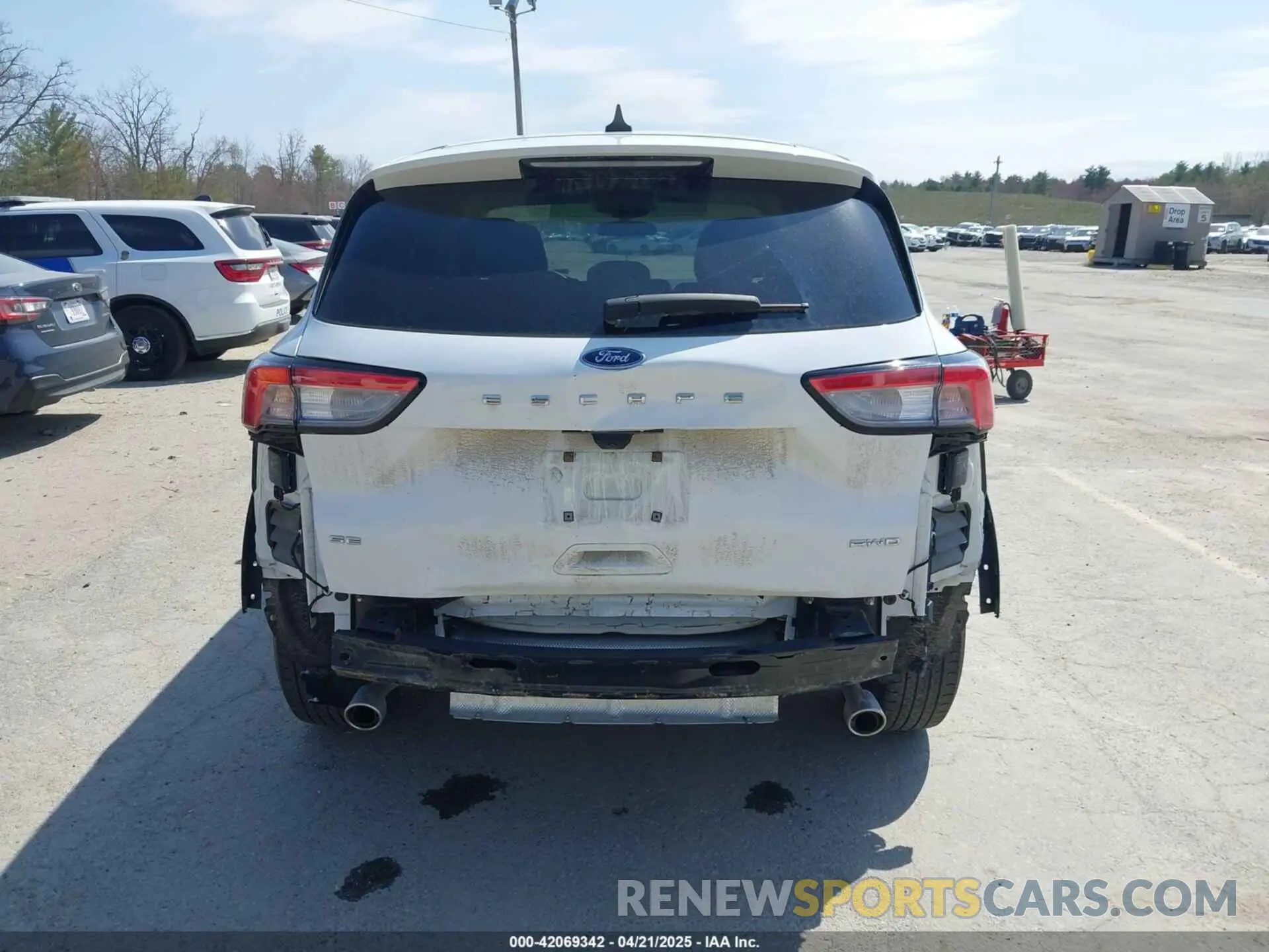 16 Photograph of a damaged car 1FMCU9G6XNUA64834 FORD ESCAPE 2022