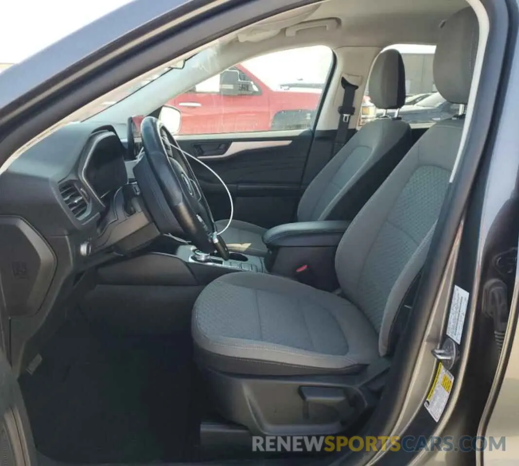 7 Photograph of a damaged car 1FMCU9G6XNUA69709 FORD ESCAPE 2022